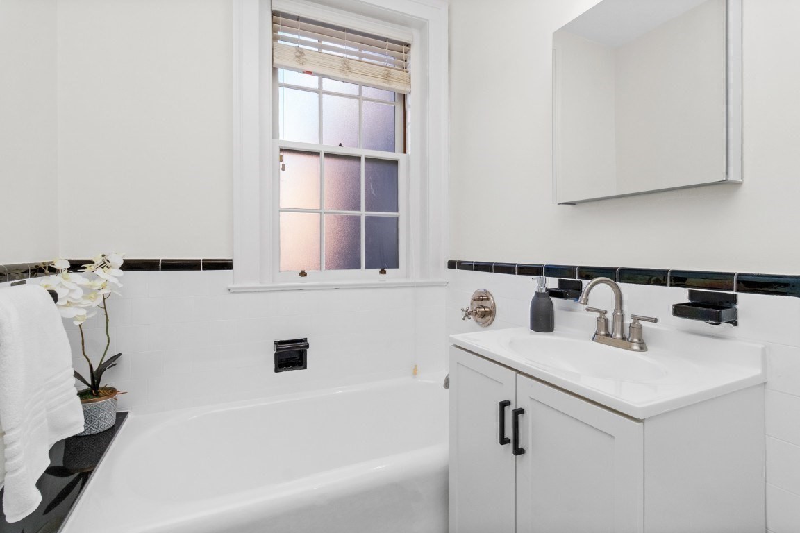 143 Beaconsfield Rd Unit 2, Brookline, MA 02445 - Image 23