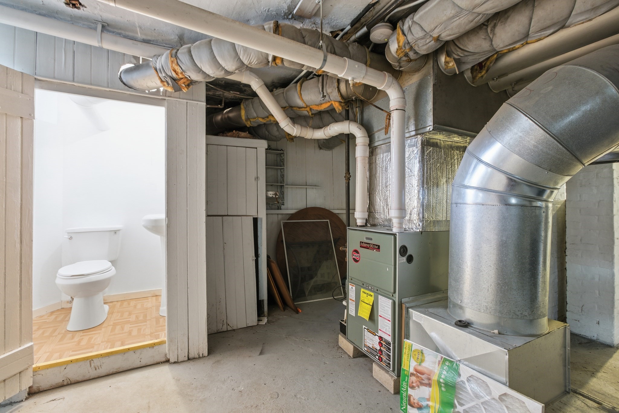 35 Algonquin St, Dorchester, Boston, MA 02124 - Image 32