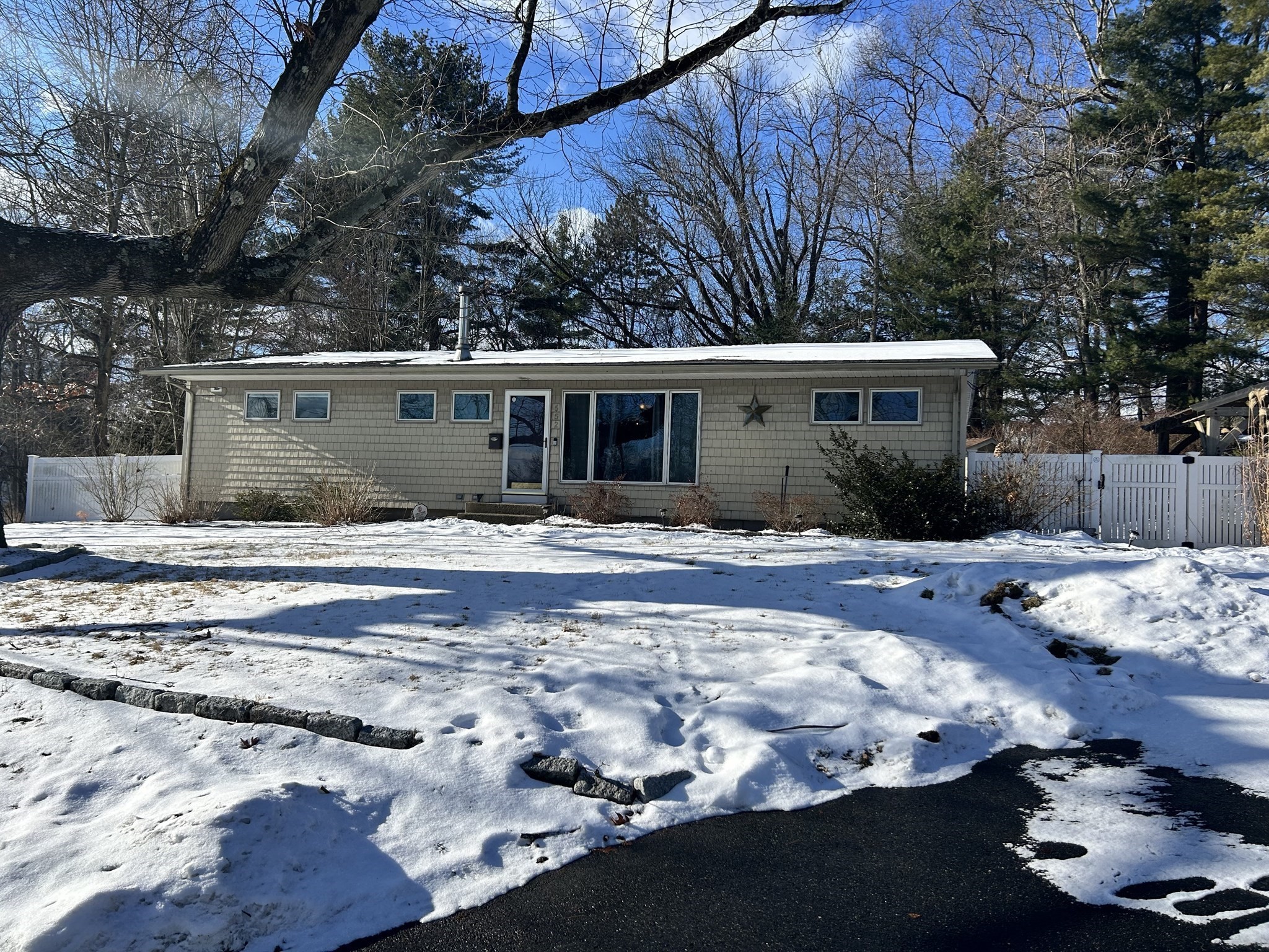 552 Dwight Rd, Springfield, MA 01108 - Image 2
