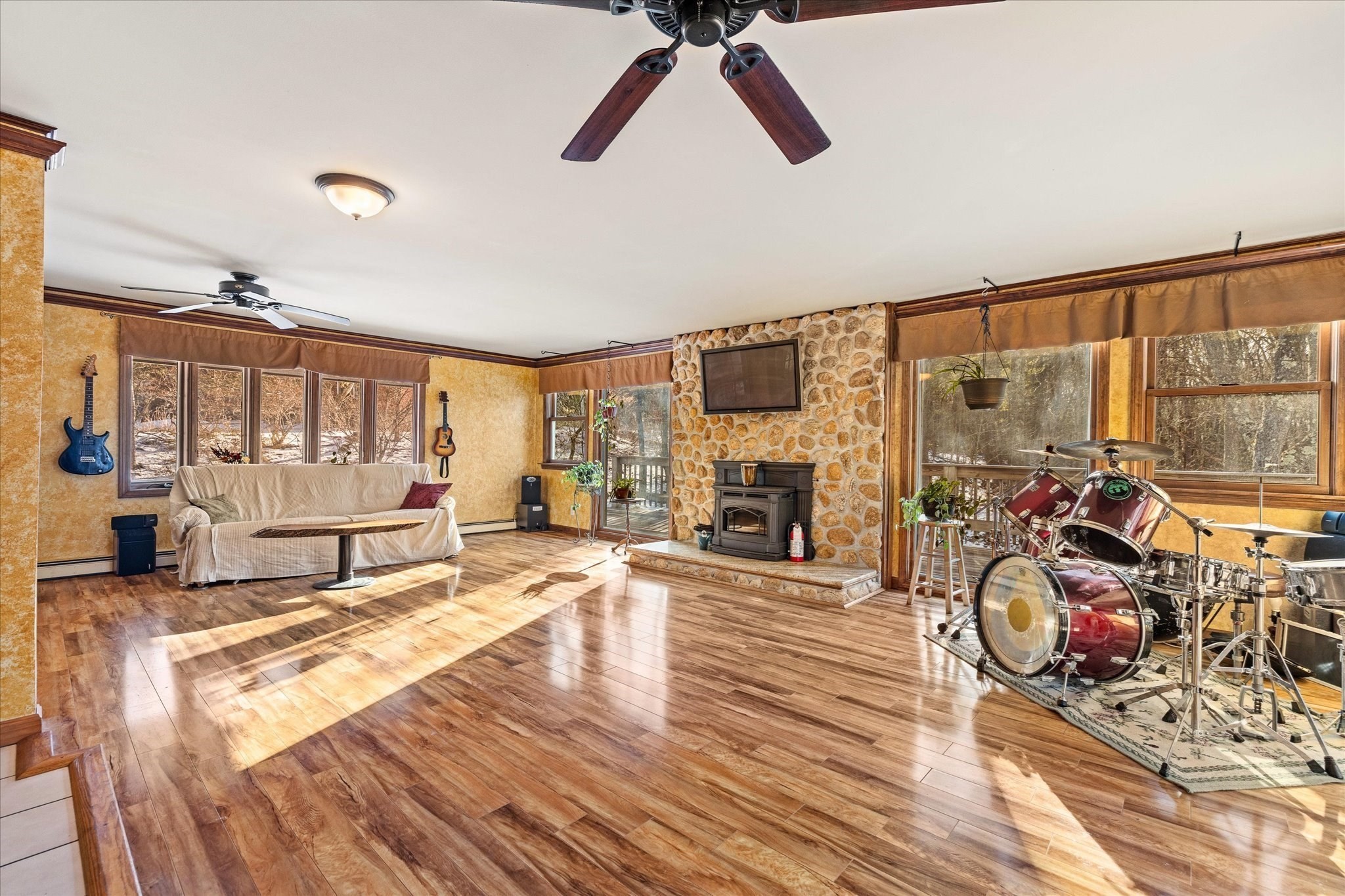 100 Asnebumskit Rd, Paxton, MA 01612 - Image 2