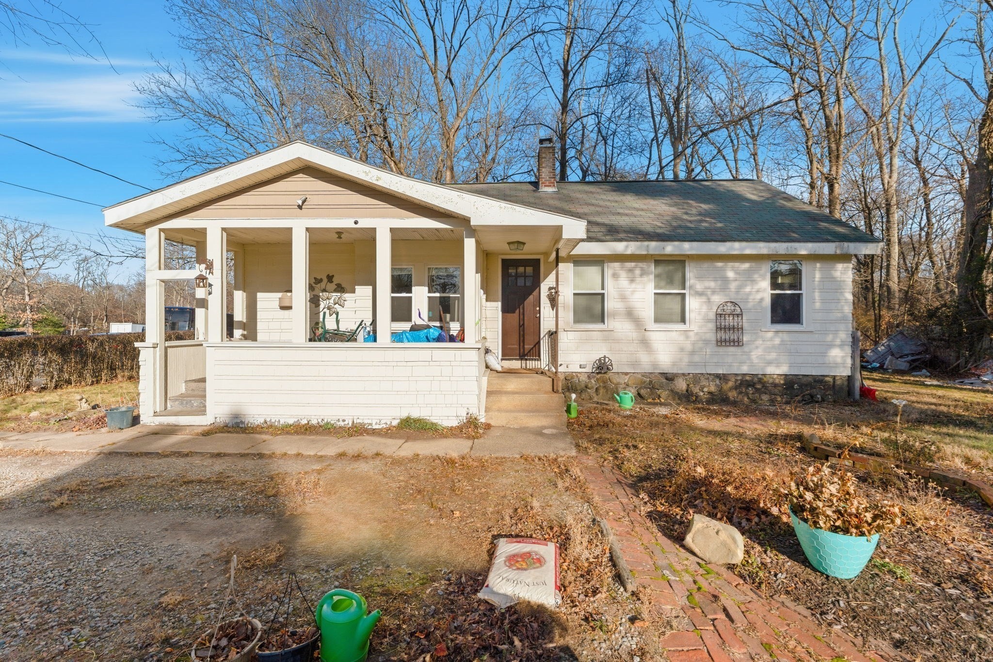 15 First St, Stoughton, MA 02072