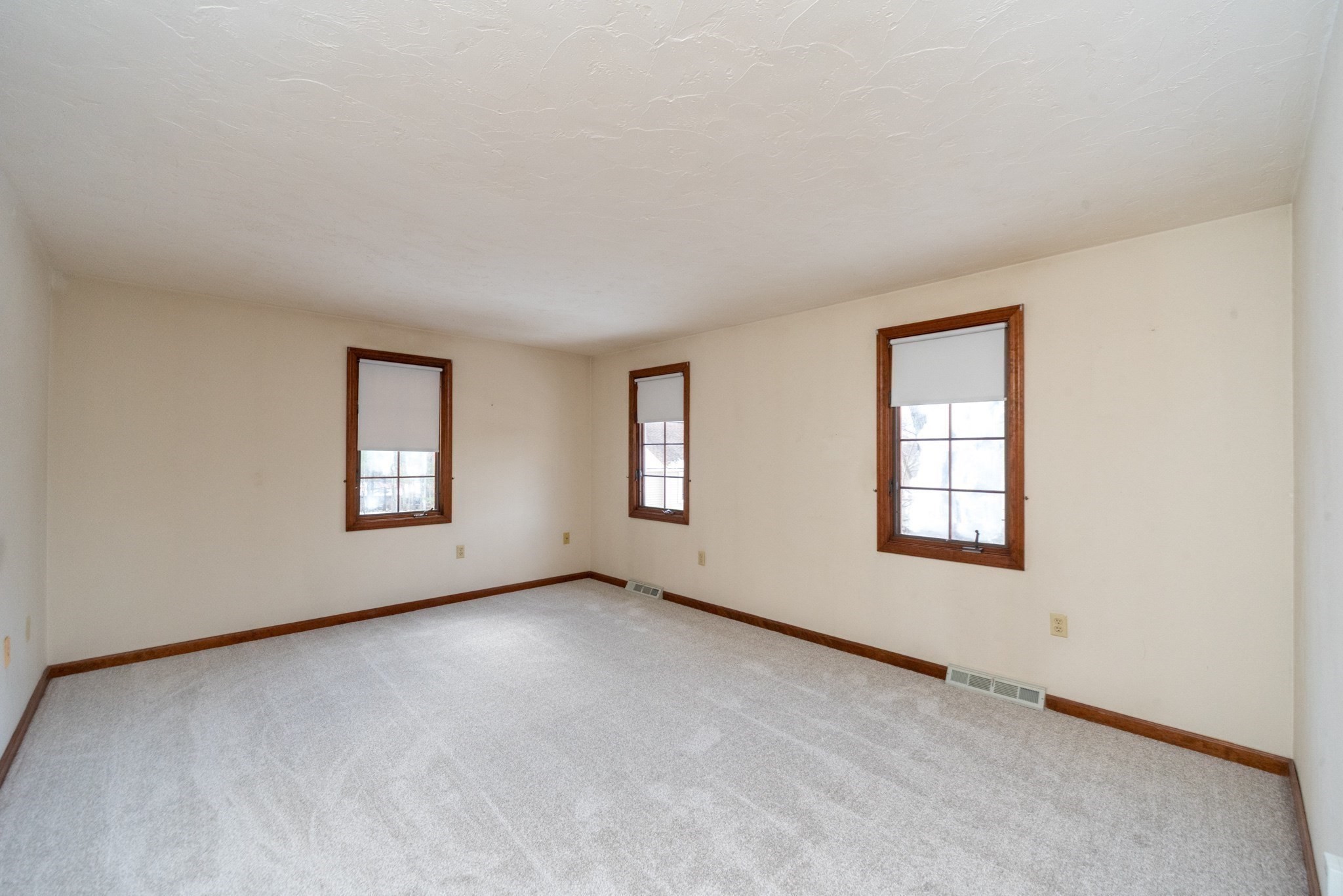201 Cardinal Lane Unit 201, Tyngsborough, MA 01879 - Image 17
