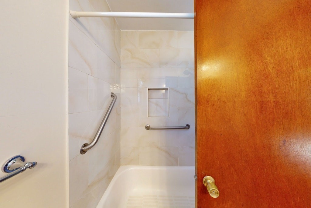 61 Fawndale Rd, Roslindale, Boston, MA 02131 - Image 13