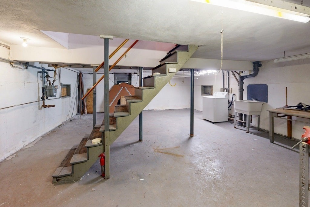 61 Fawndale Rd, Roslindale, Boston, MA 02131 - Image 19