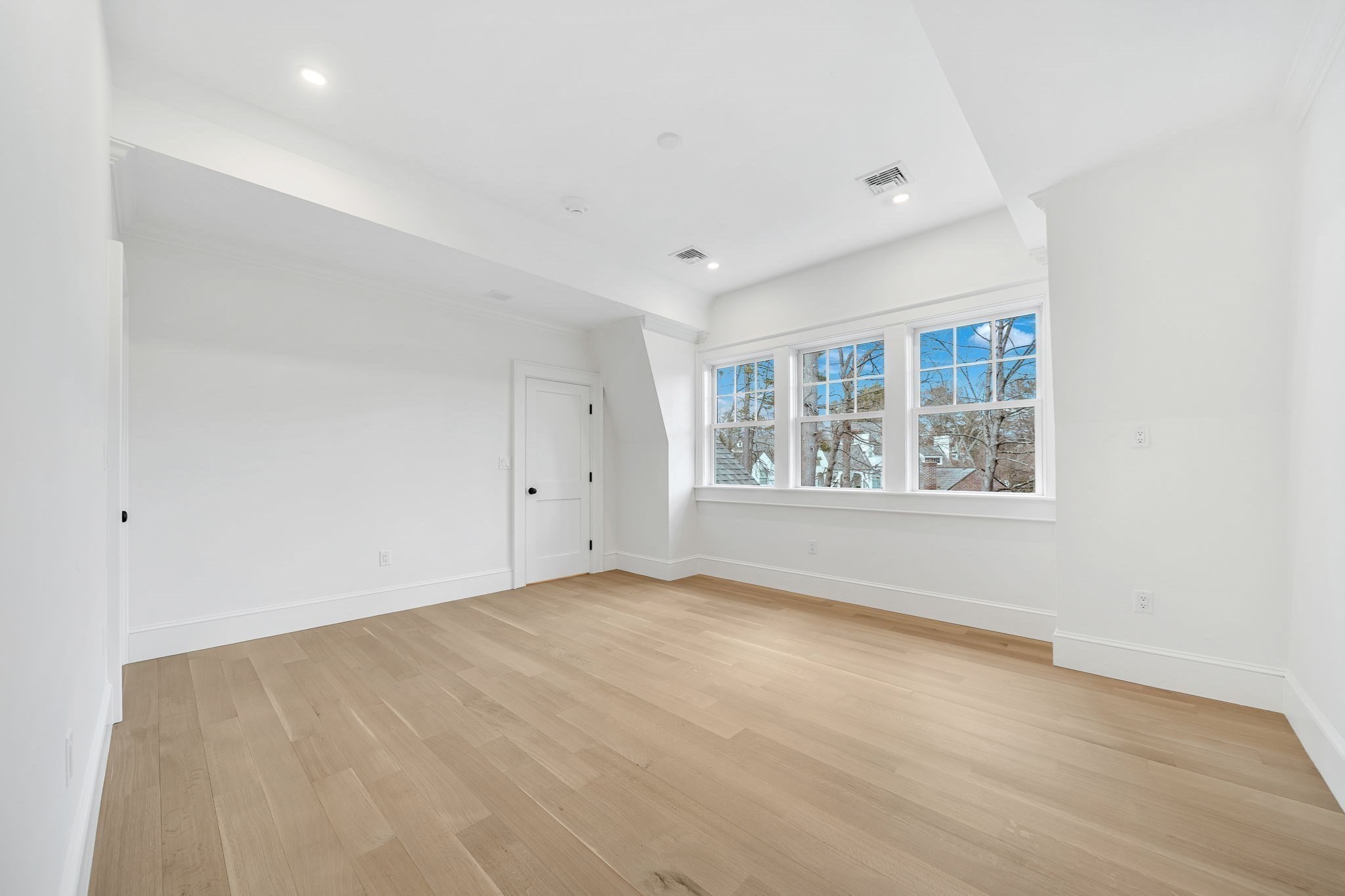 222 Grove St, Wellesley, MA 02482 - Image 25