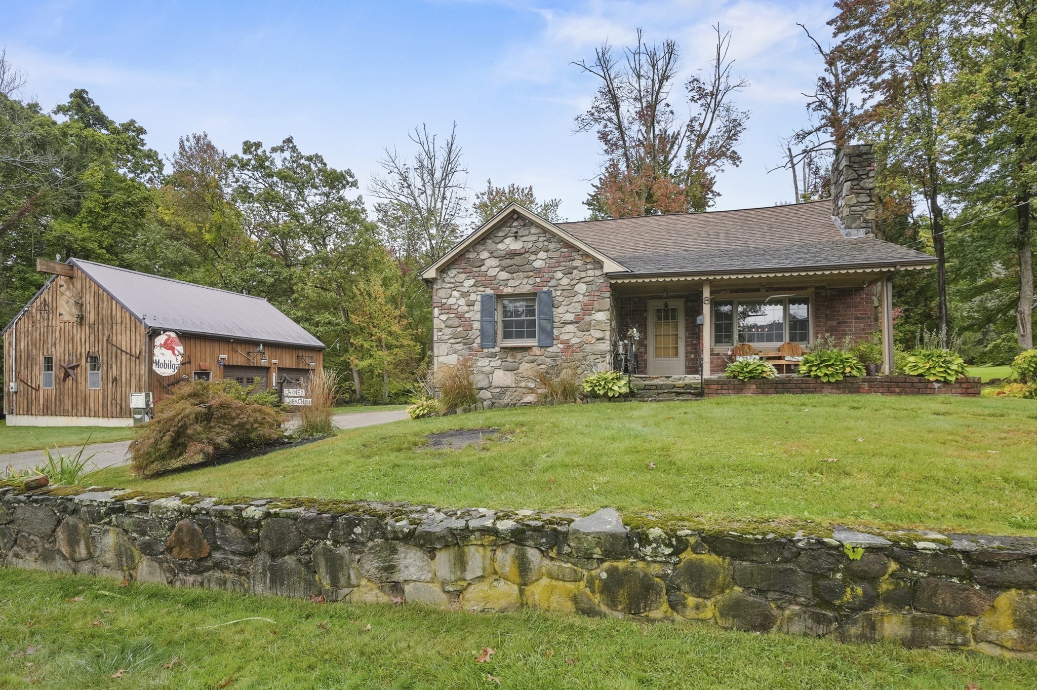 8 Beach Road, Shrewsbury, MA 01545