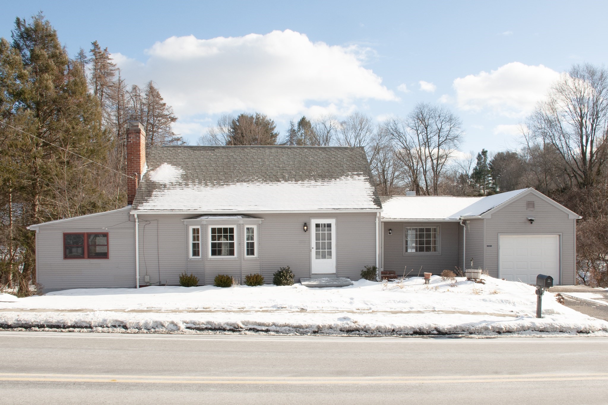 208 Westwood Ave, East Longmeadow, MA 01028 - Image 1