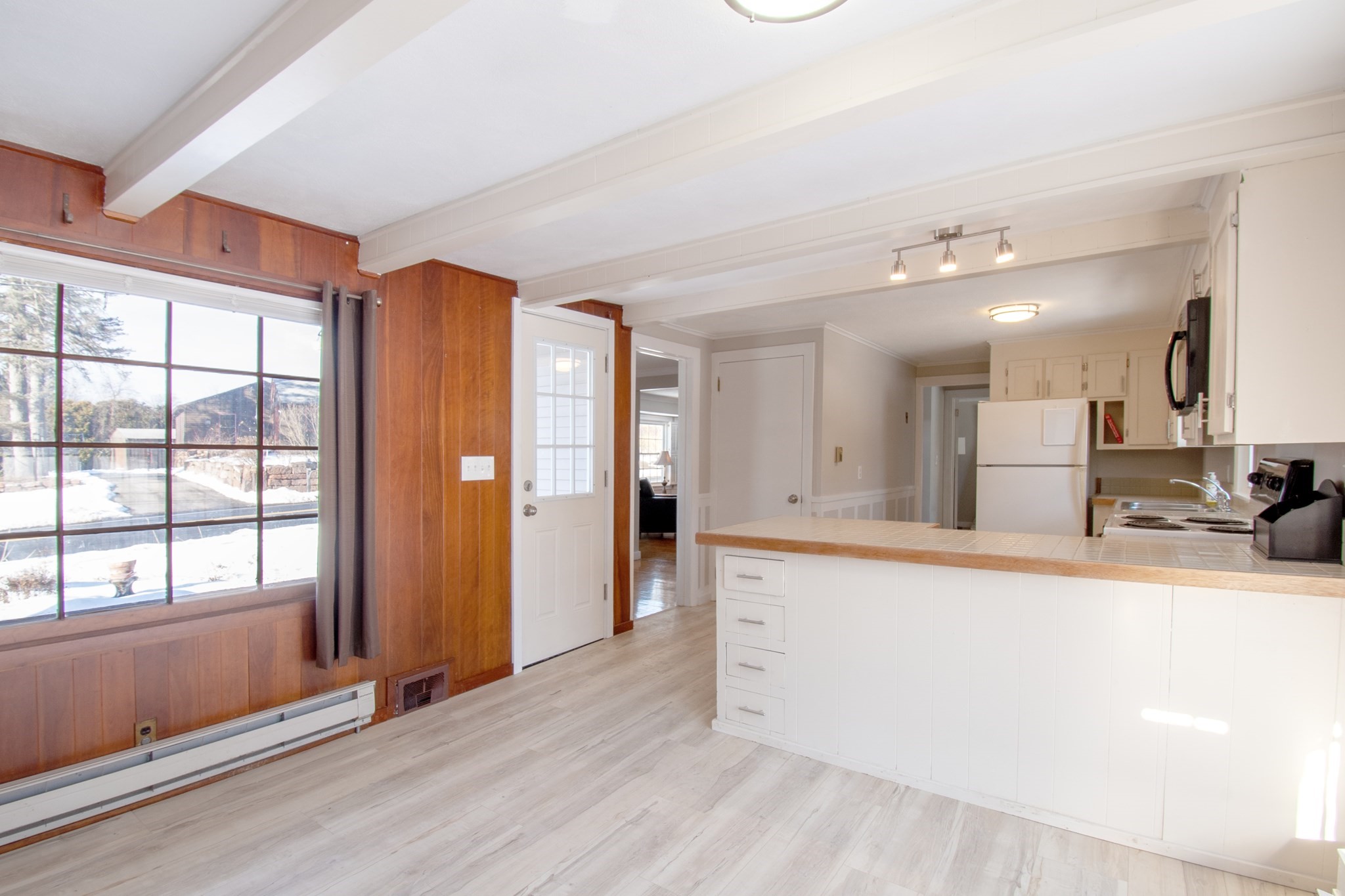 208 Westwood Ave, East Longmeadow, MA 01028 - Image 12