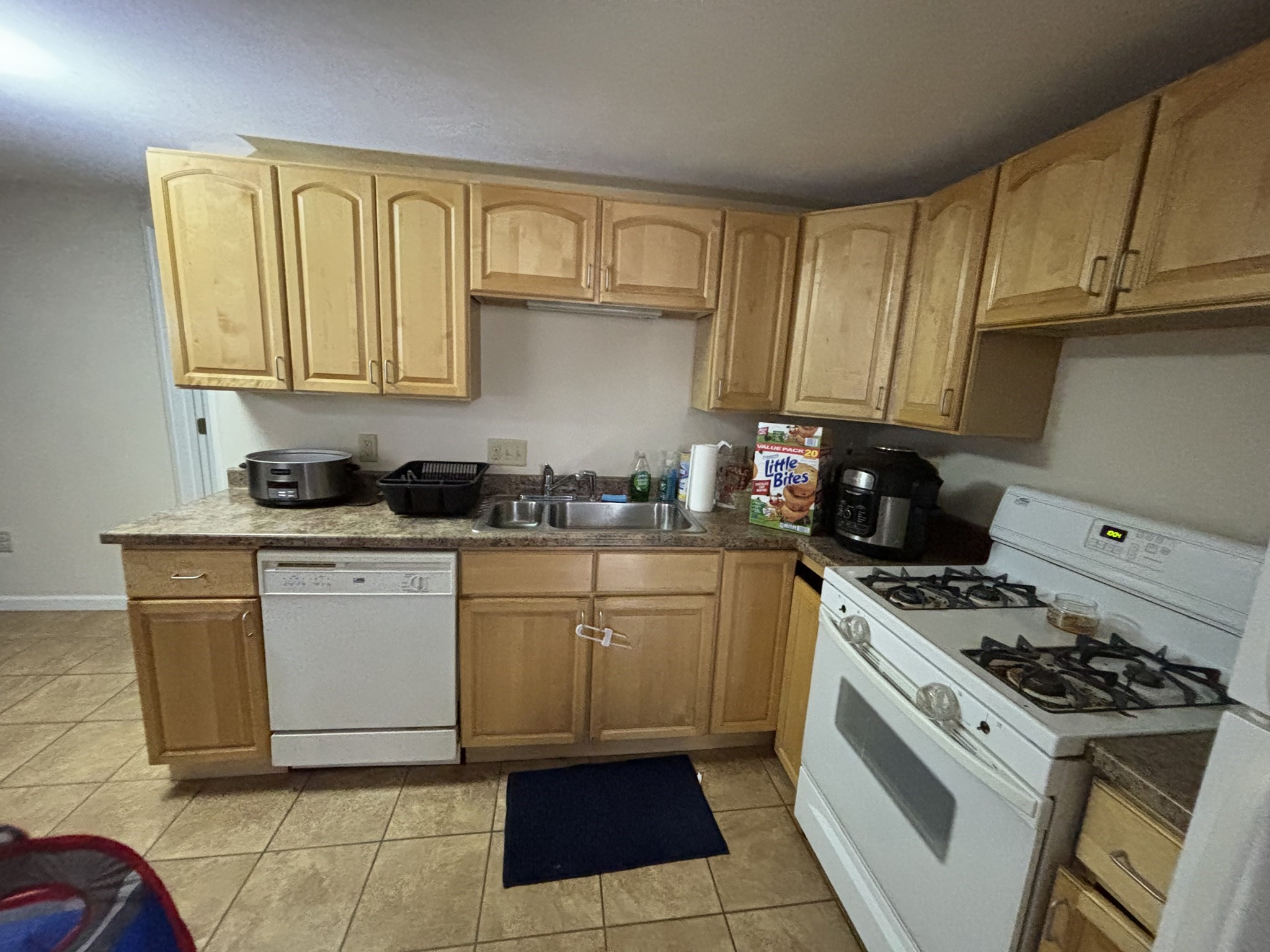18 Hartwell St, Fitchburg, MA 01420 - Image 23