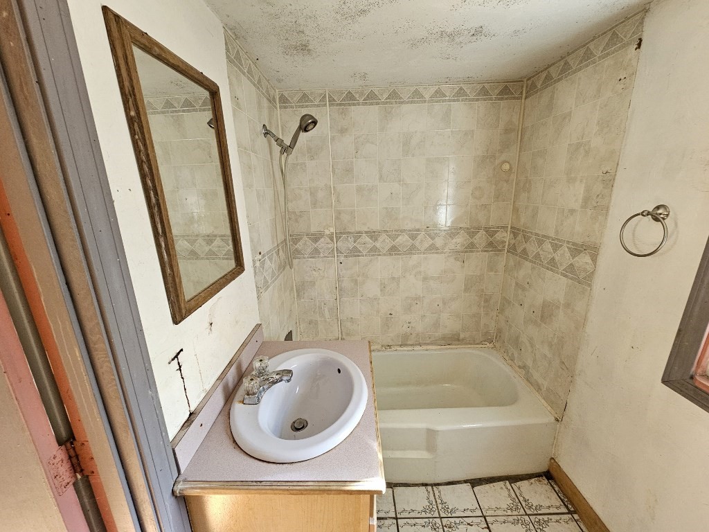 94 Clark Rd, Spencer, MA 01562 - Image 10