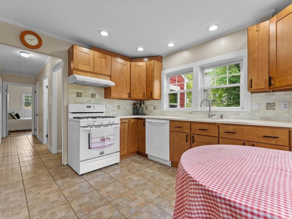 290 East Street, Westwood, MA 02090 - Image 2