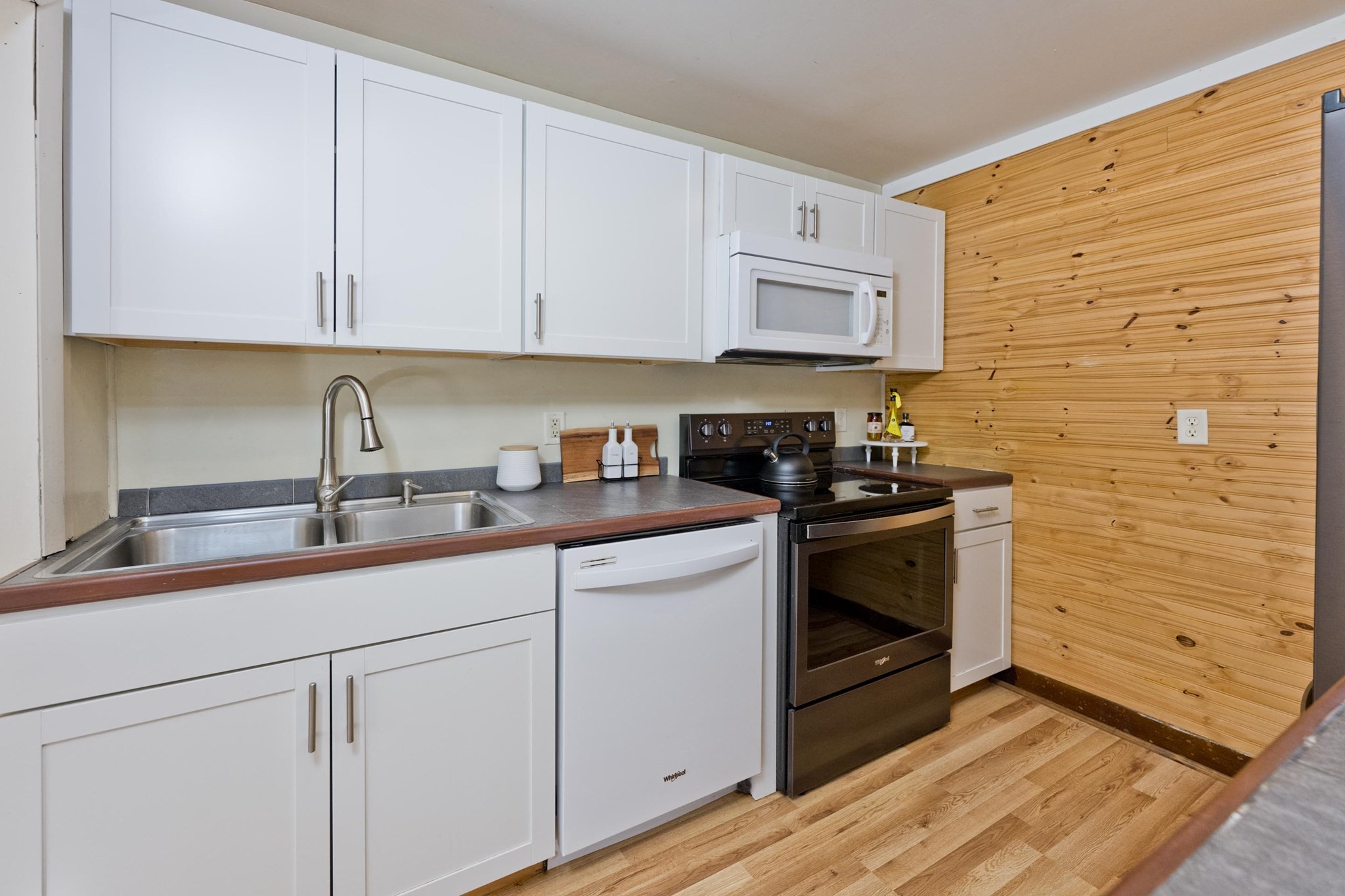 137 Old Amherst Rd, Belchertown, MA 01007 - Image 25