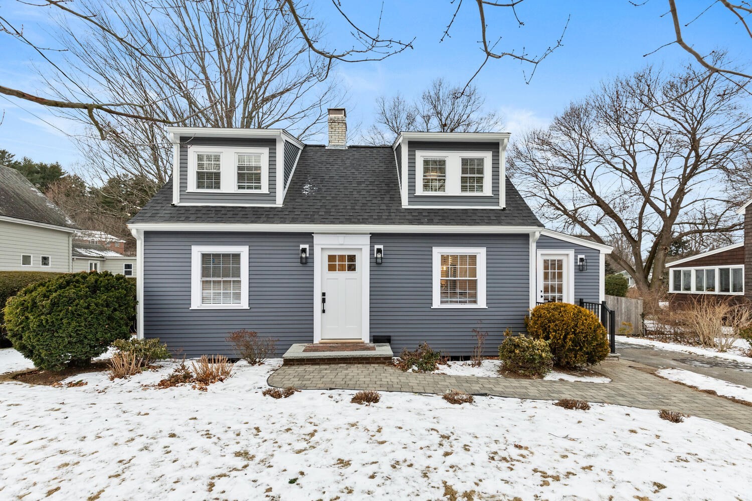 53 Perkins St, Stoneham, MA 02180