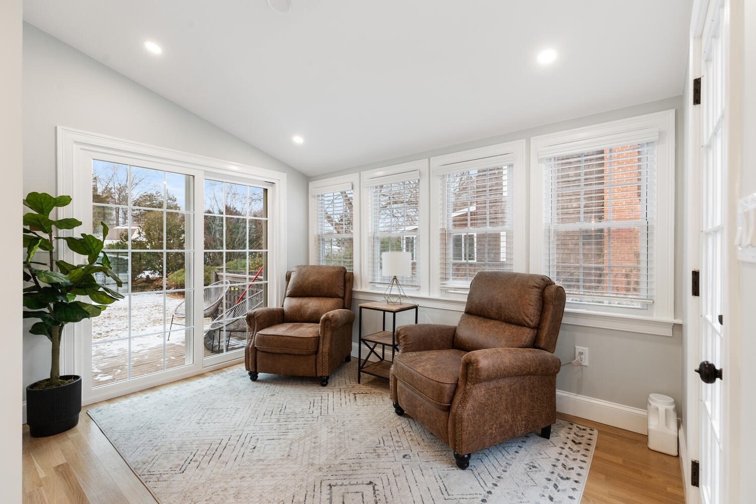 53 Perkins St, Stoneham, MA 02180 - Image 15