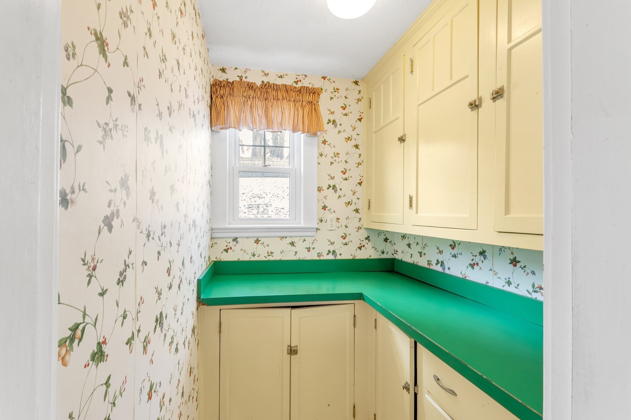 77 Undine Rd, Boston College, Boston, MA 02135 - Image 13