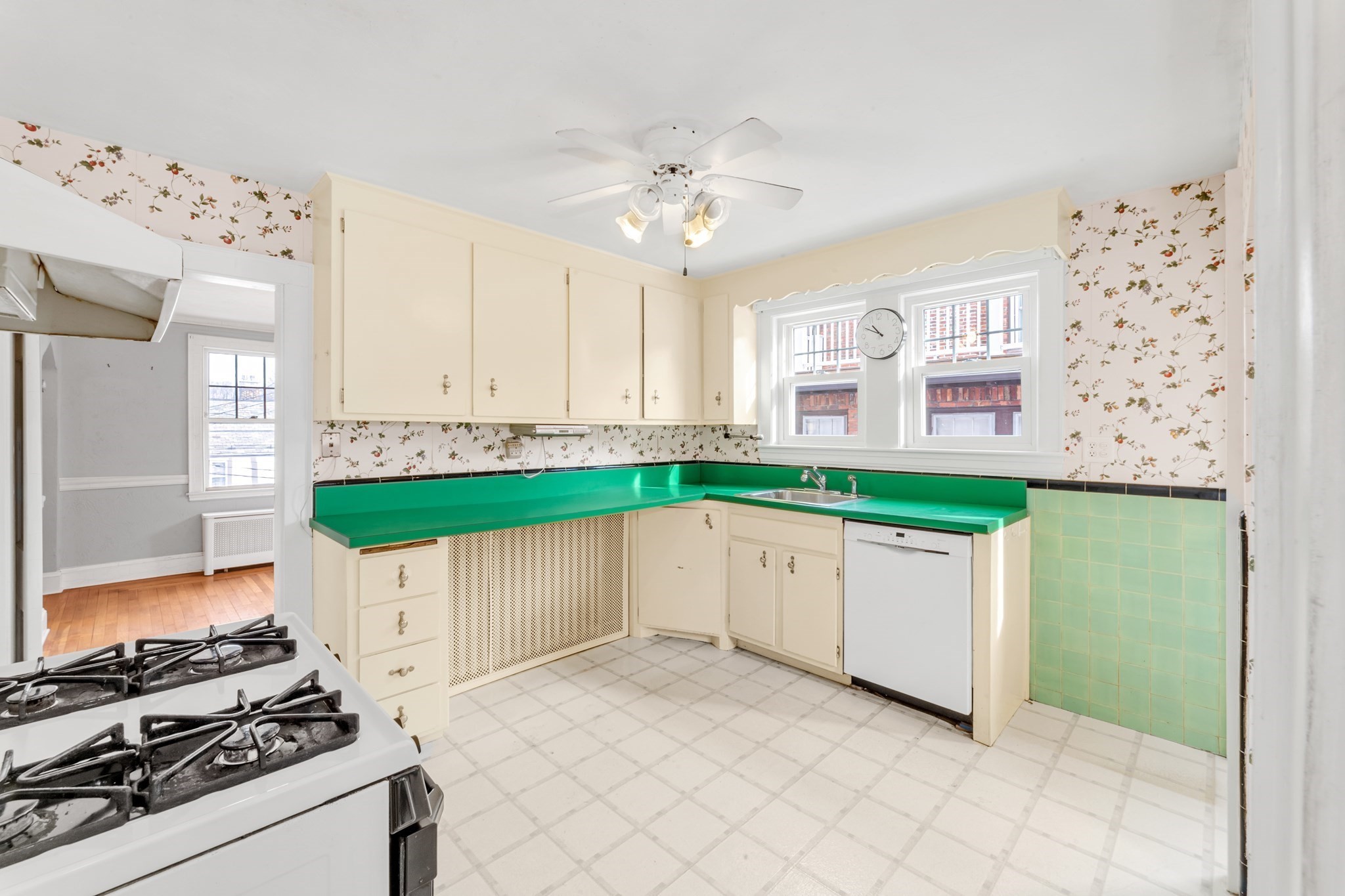 77 Undine Rd, Boston College, Boston, MA 02135 - Image 14