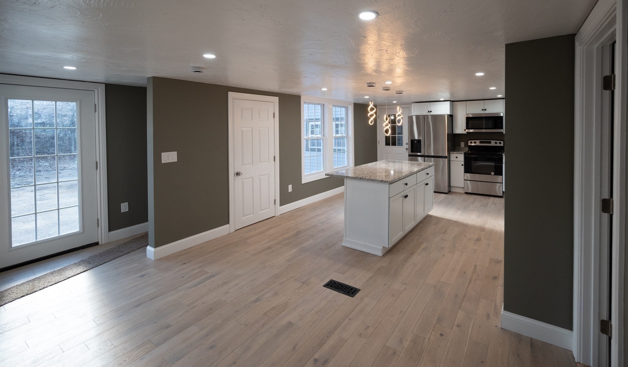 217 Spring St, Athol, MA 01331 - Image 5