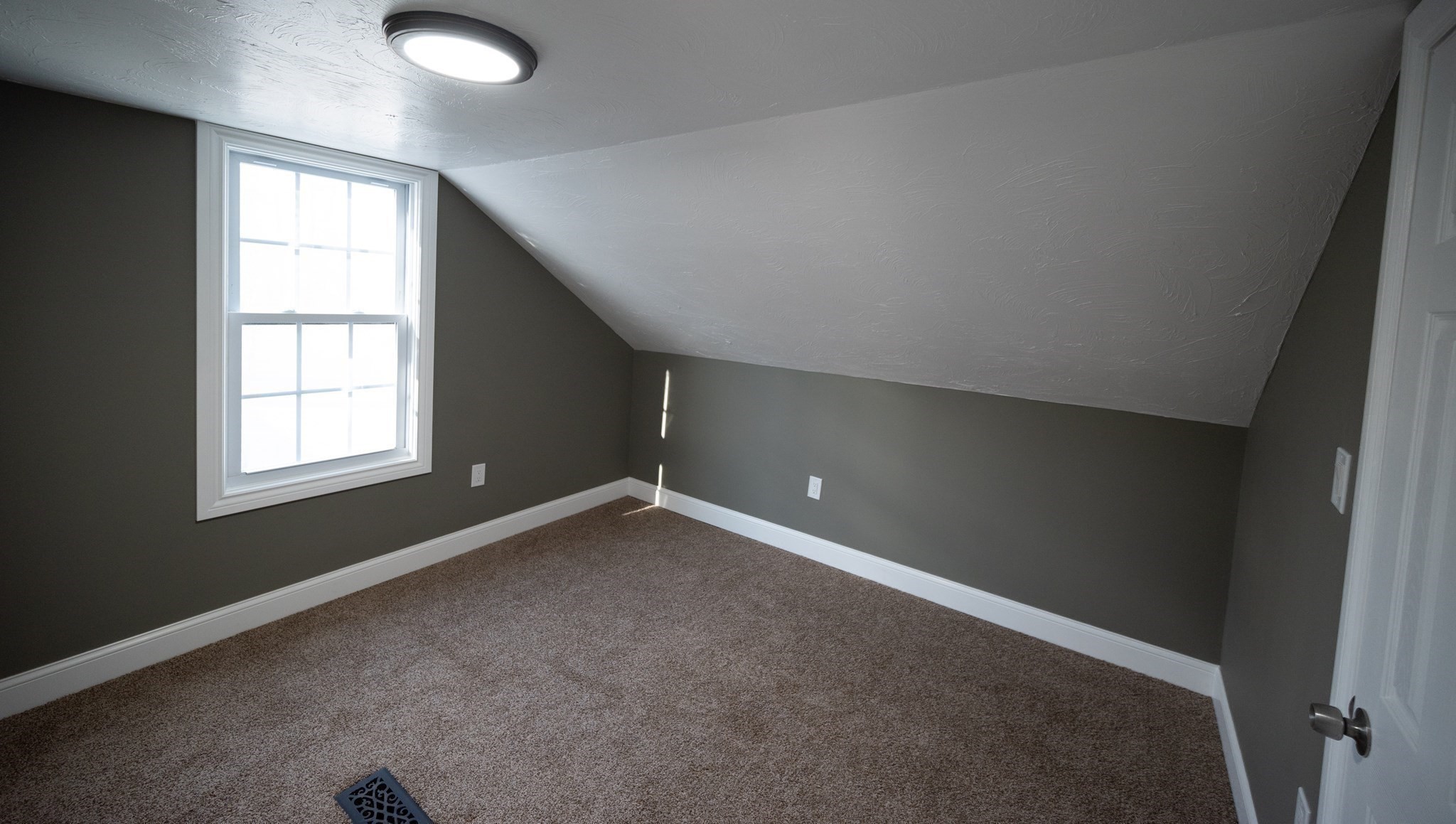 217 Spring St, Athol, MA 01331 - Image 10