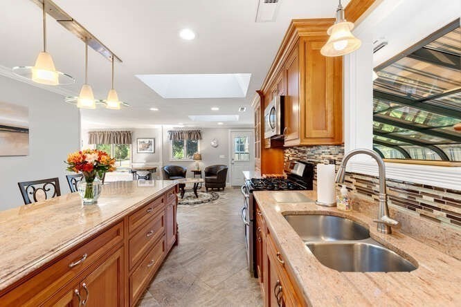 22 Carleton Rd, Tewksbury, MA 01876 - Image 9