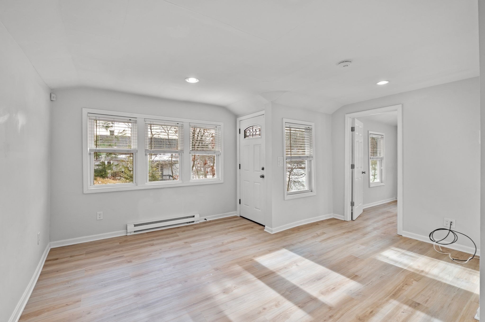 93 Sweetwater St, Saugus, MA 01906 - Image 4