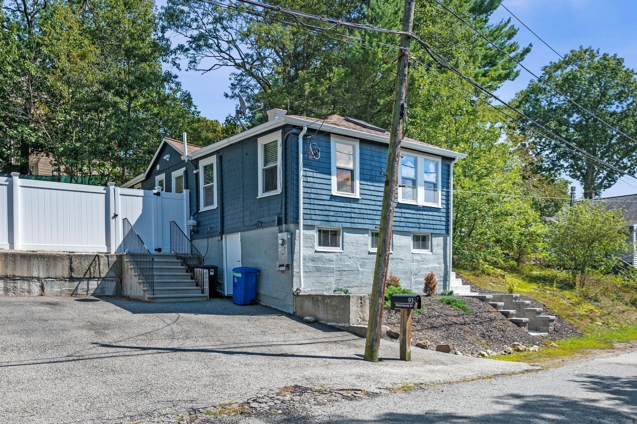 93 Sweetwater St, Saugus, MA 01906 - Image 34