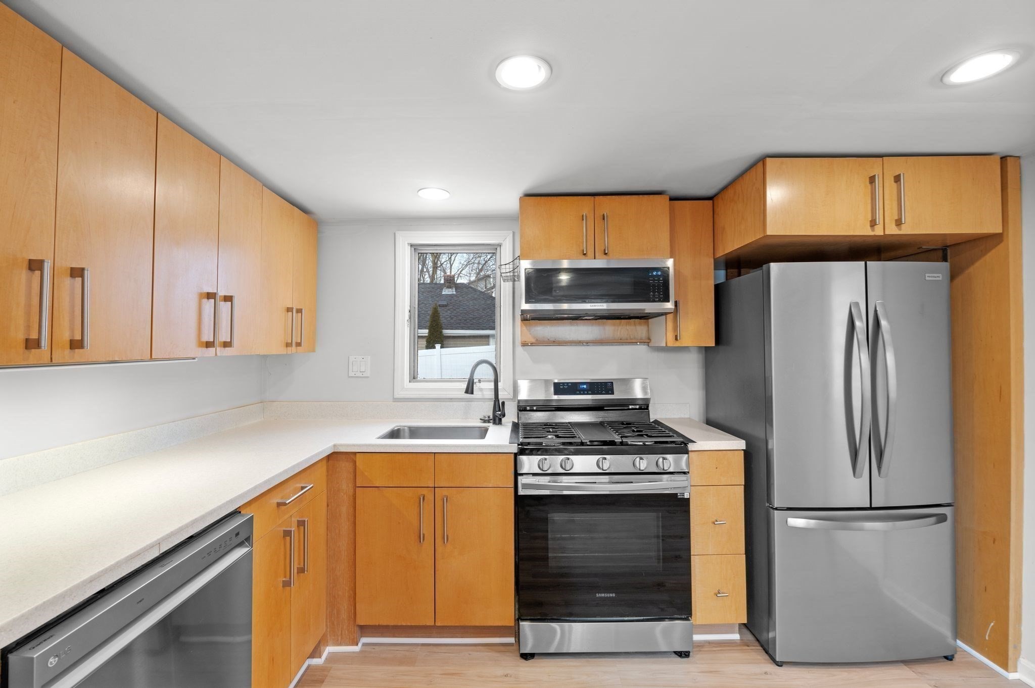 93 Sweetwater St, Saugus, MA 01906 - Image 6