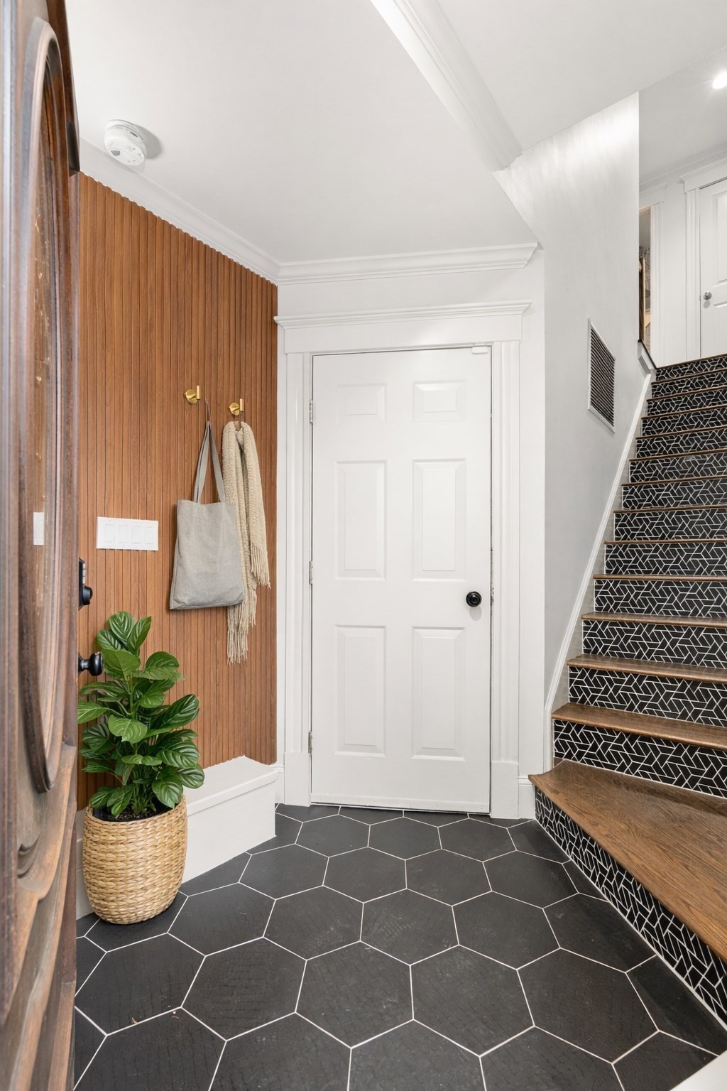 12 Spring Garden Street Unit B, Dorchester, Boston, MA 02125 - Image 2