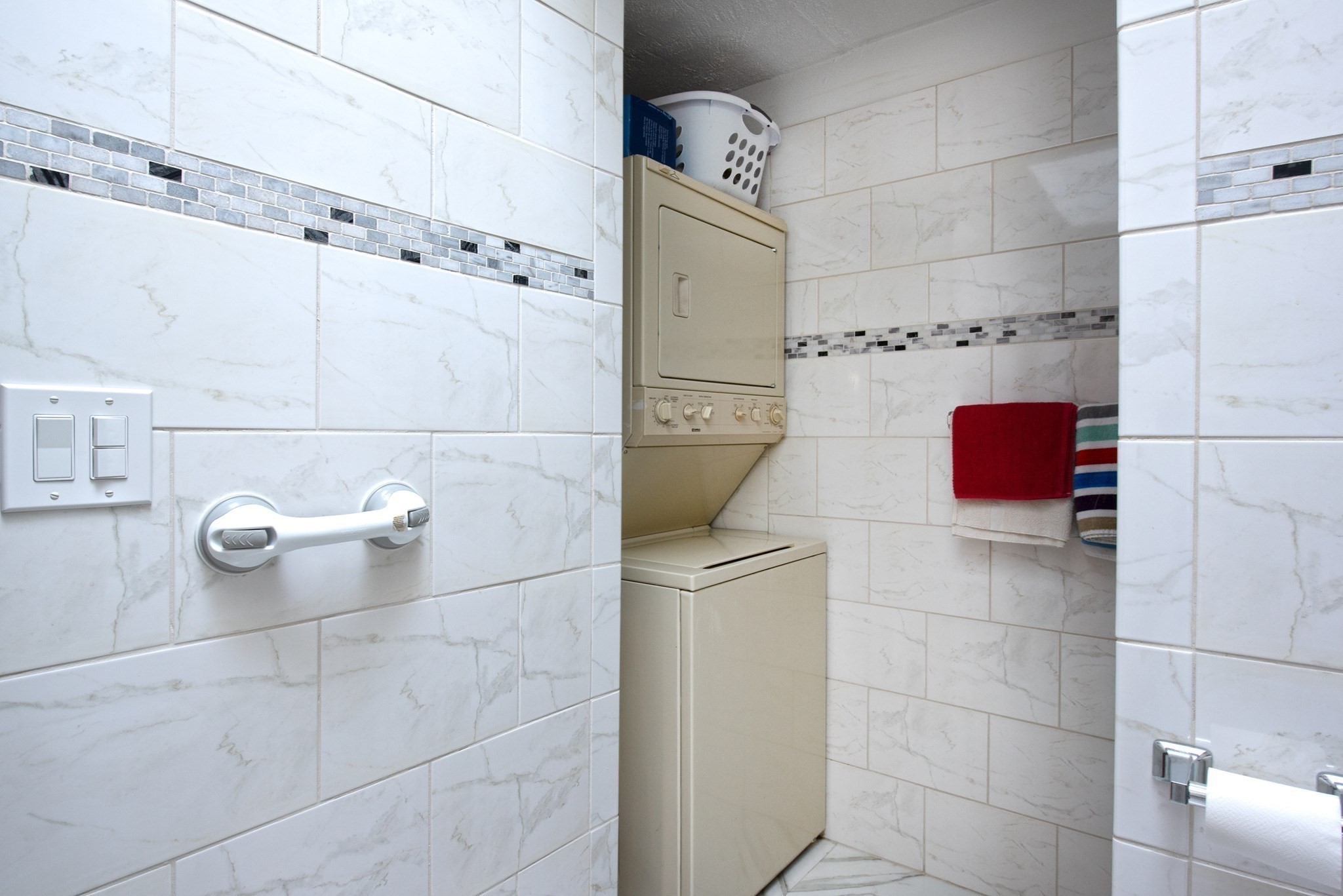 11 Country Club Ln Unit D, Milford, MA 01757 - Image 15