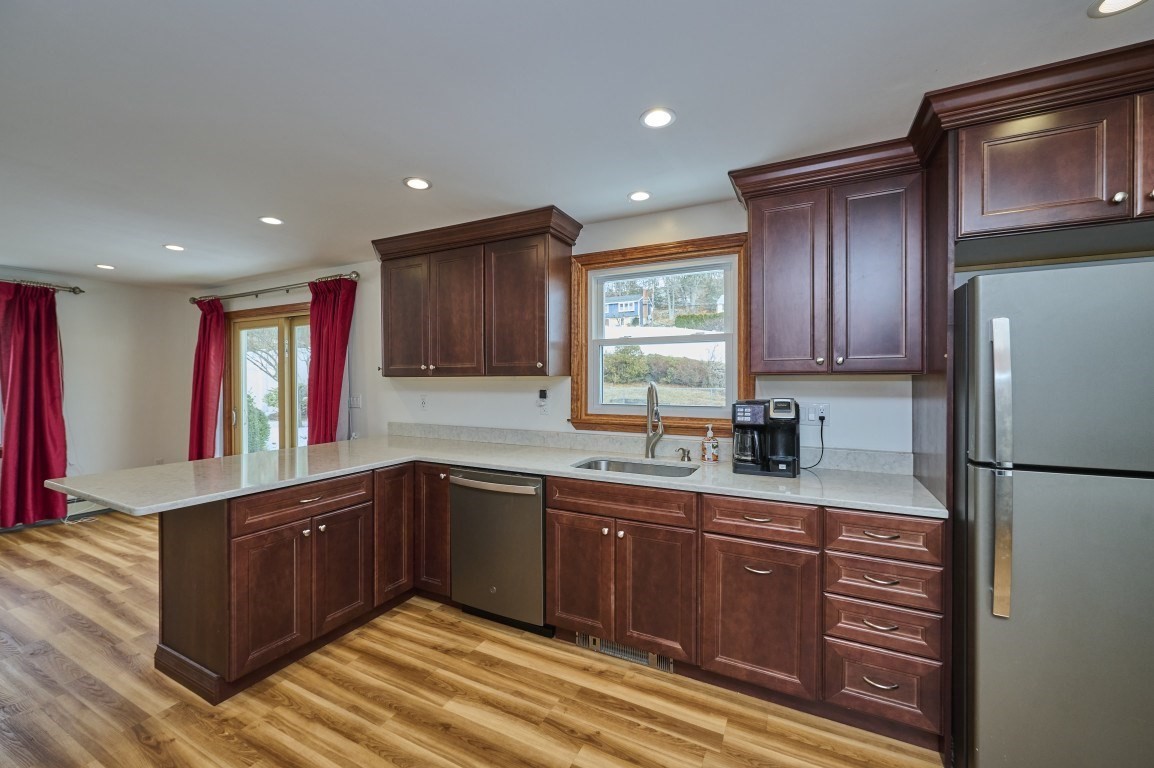 31 Walton St, Waltham, MA 02451 - Image 15