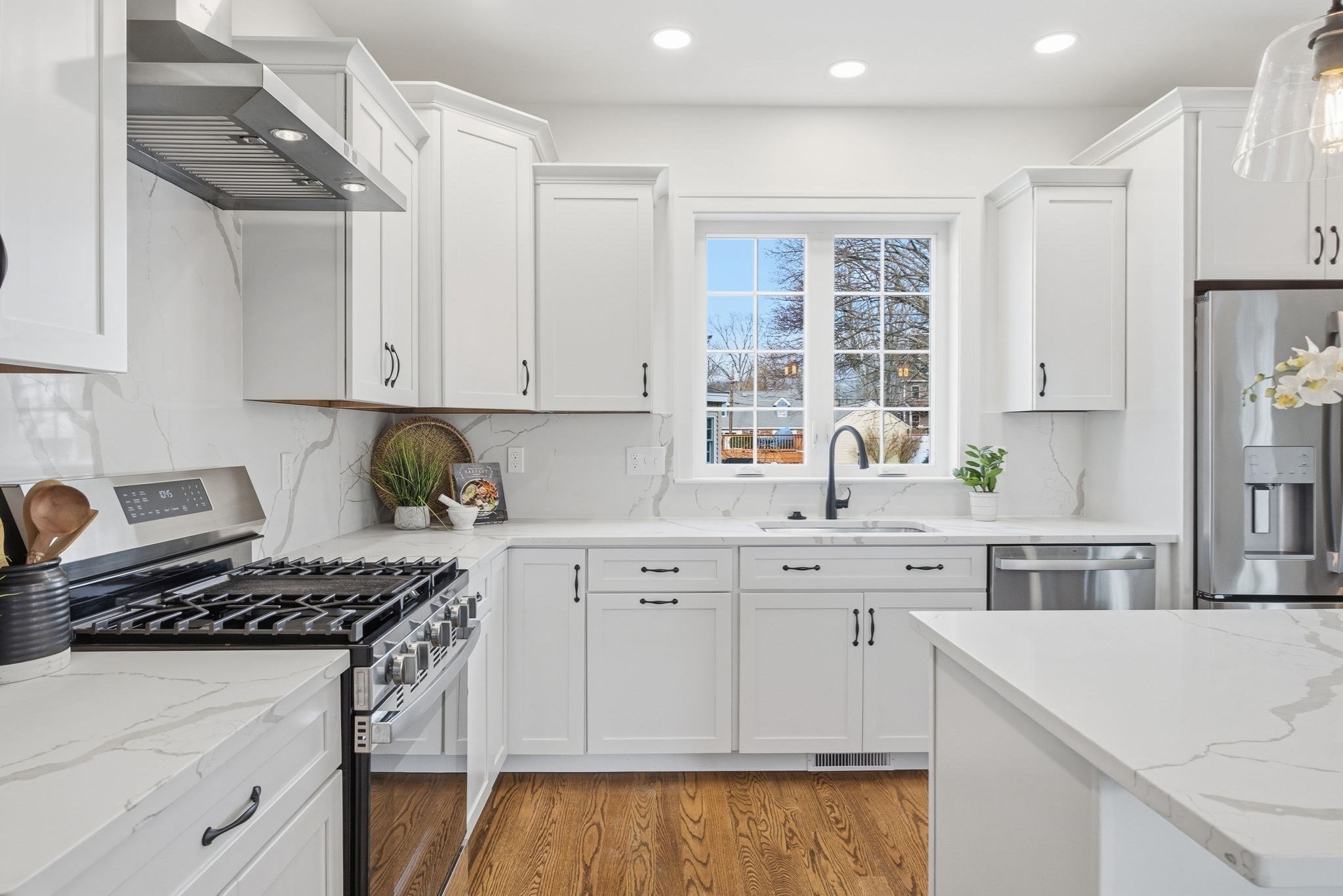 28 Arlington St, Woburn, MA 01801 - Image 11