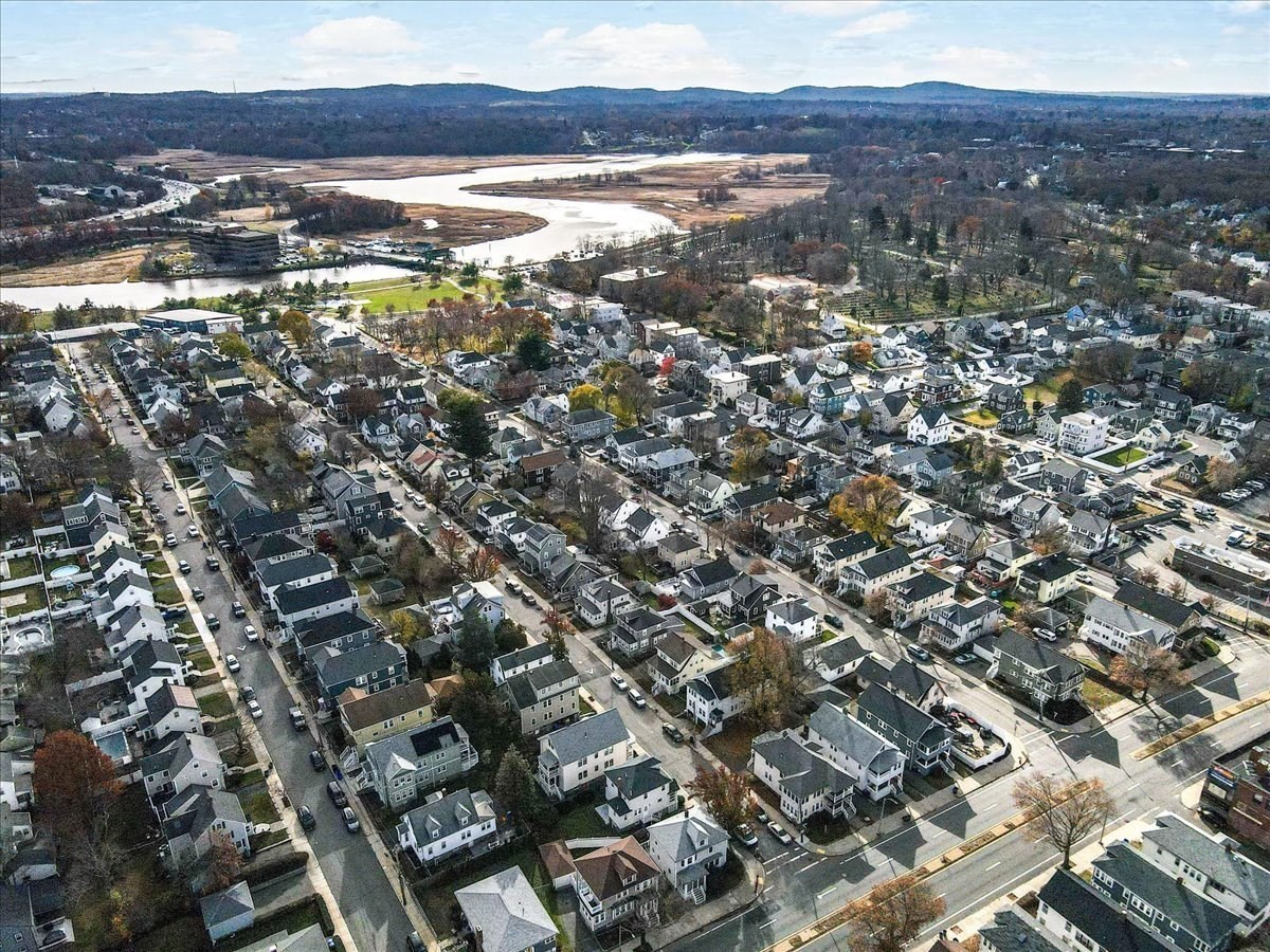 559 Gallivan Blvd, Dorchester, Boston, MA 02124 - Image 2