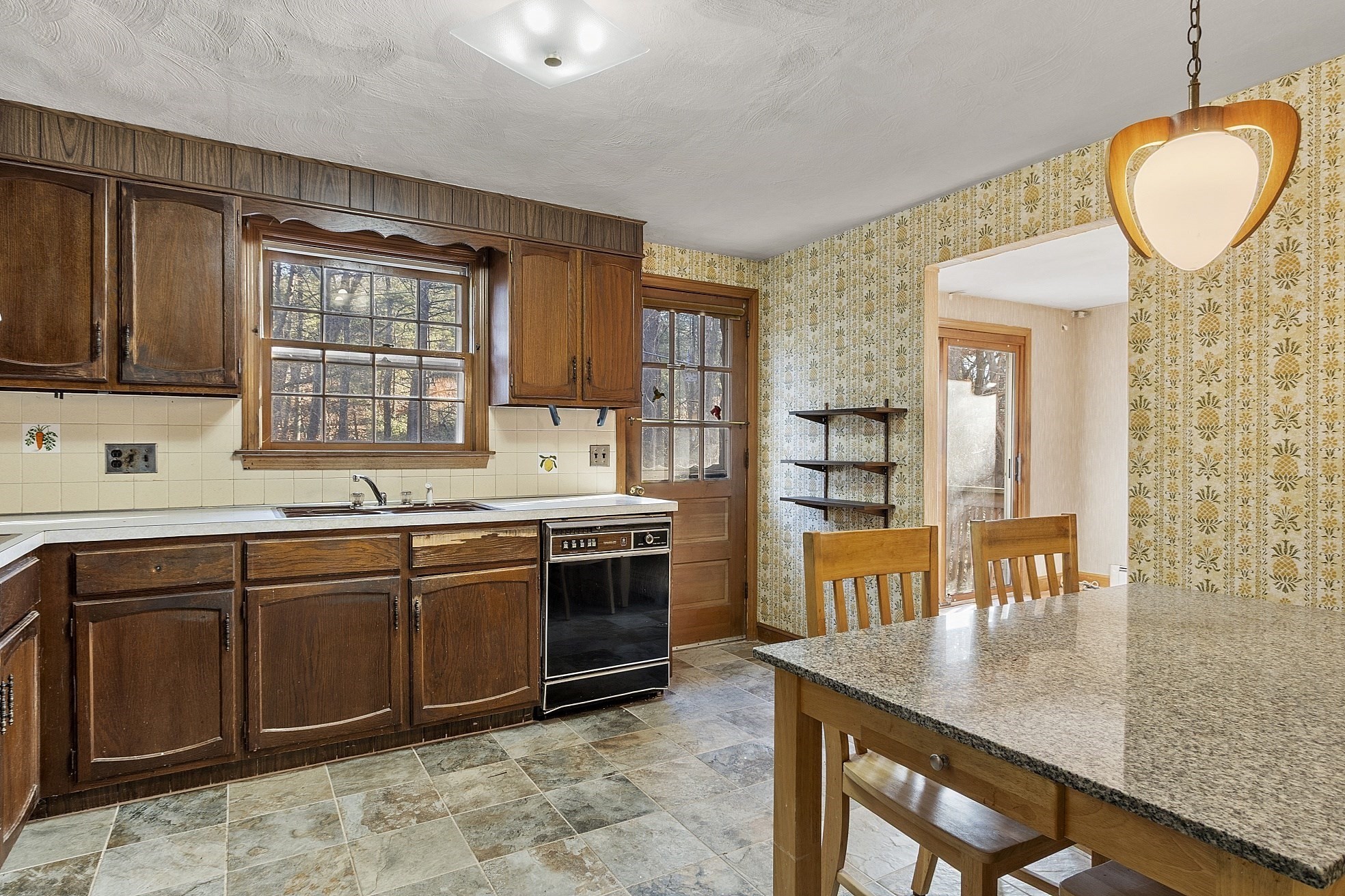 48 Meadowbrook Rd, Bedford, MA 01730 - Image 9