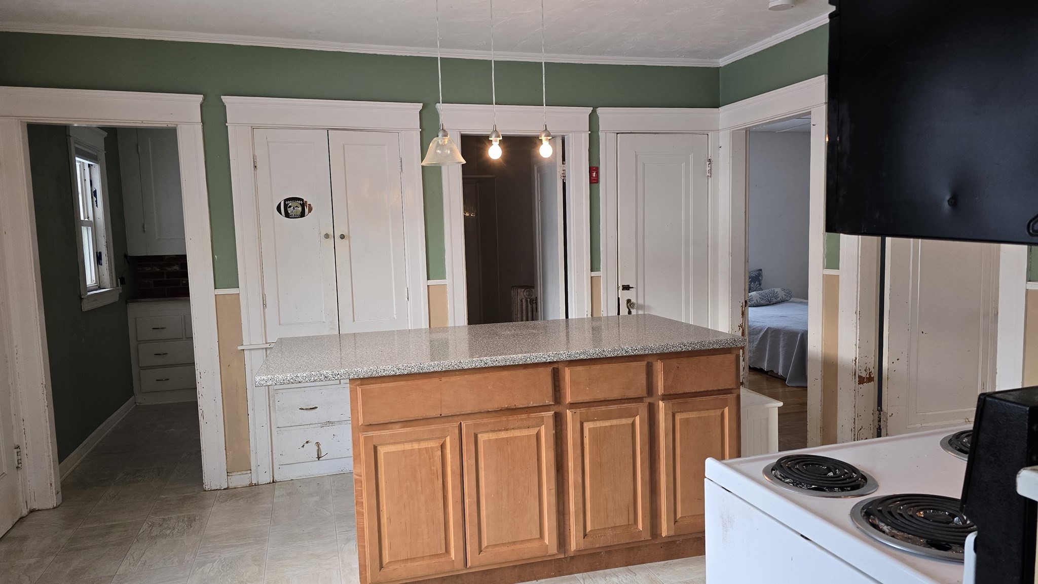 35 Arbutus Road, Worcester, MA 01606 - Image 12