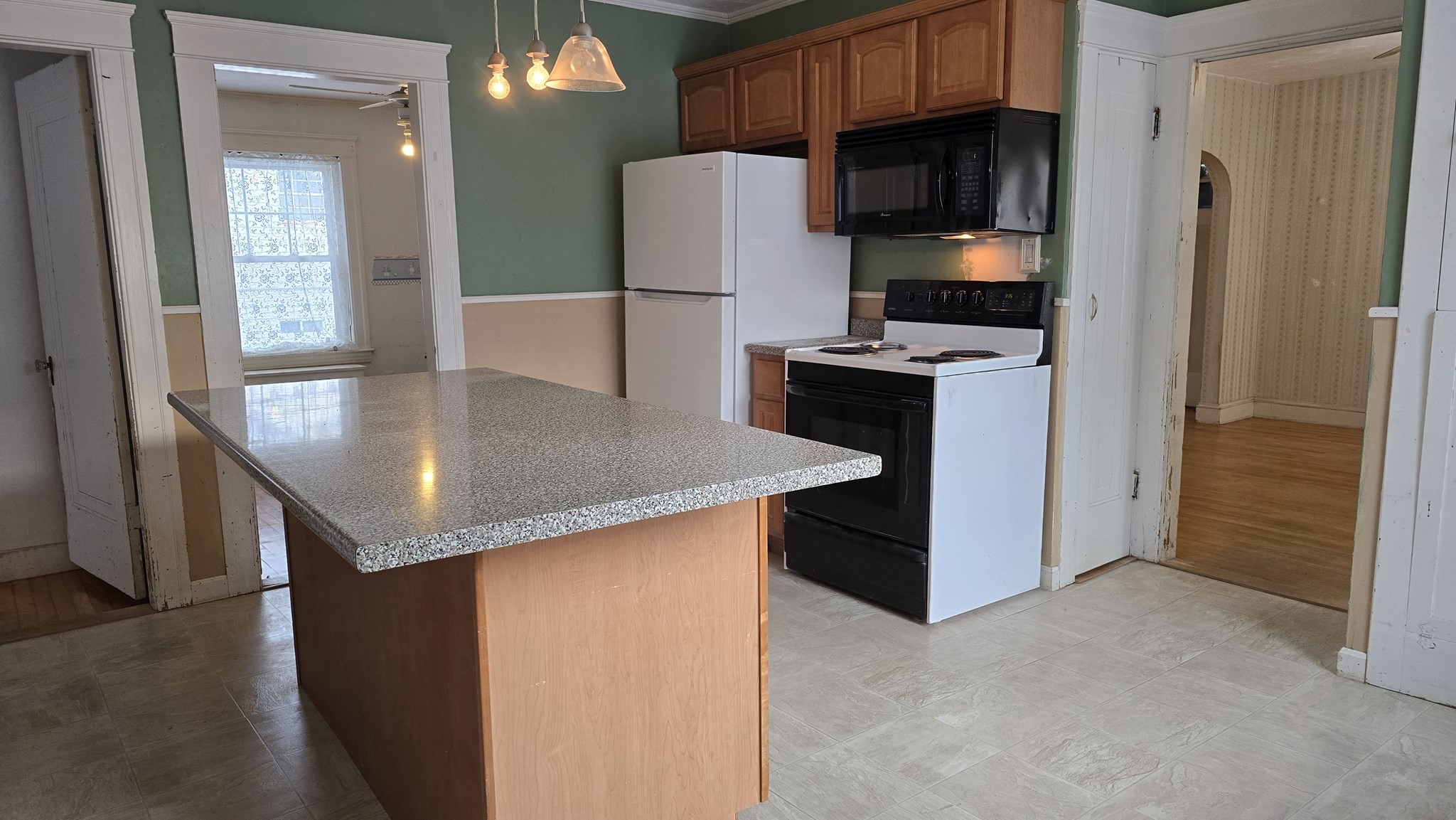 35 Arbutus Road, Worcester, MA 01606 - Image 14