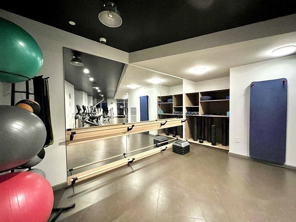 100 Lovejoy Wharf Unit 8 M, West End, Boston, MA 02114 - Image 28