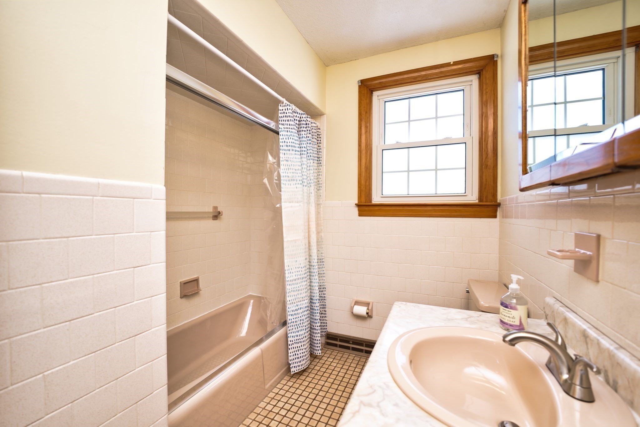 303 Cummington St, New Bedford, MA 02745 - Image 11