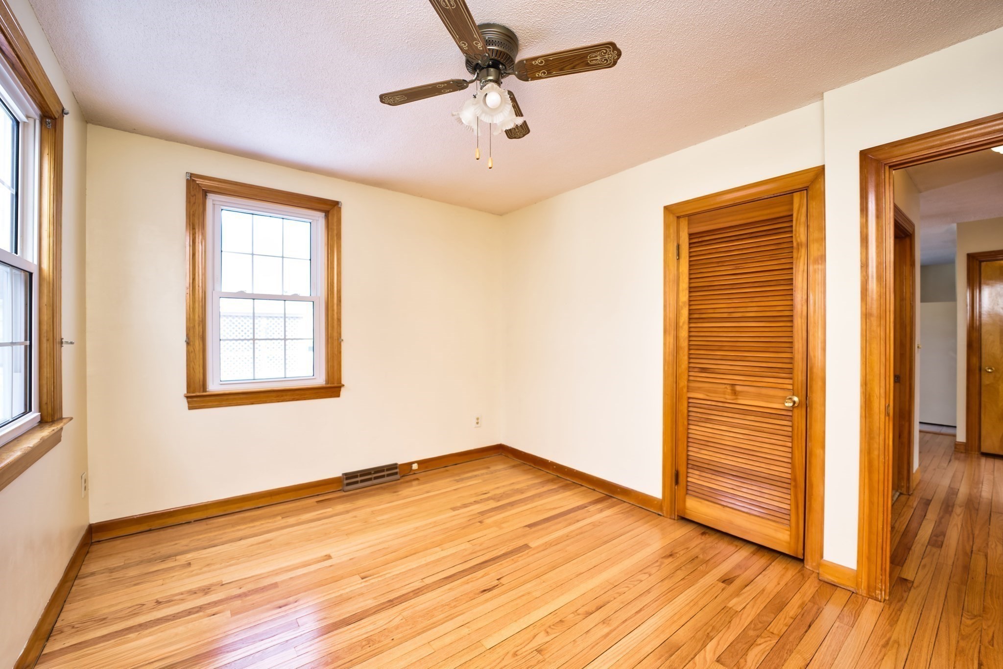 303 Cummington St, New Bedford, MA 02745 - Image 14