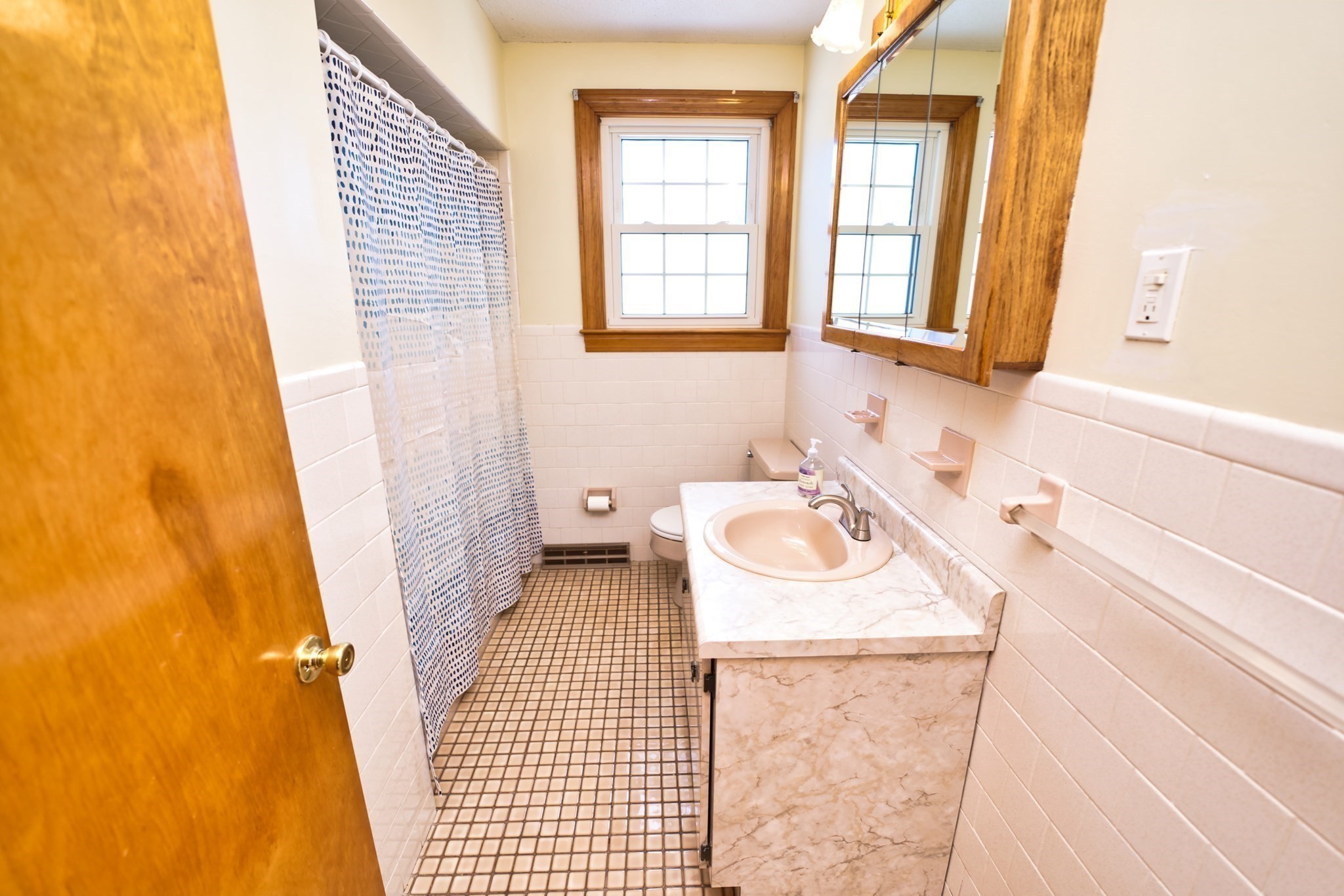 303 Cummington St, New Bedford, MA 02745 - Image 10