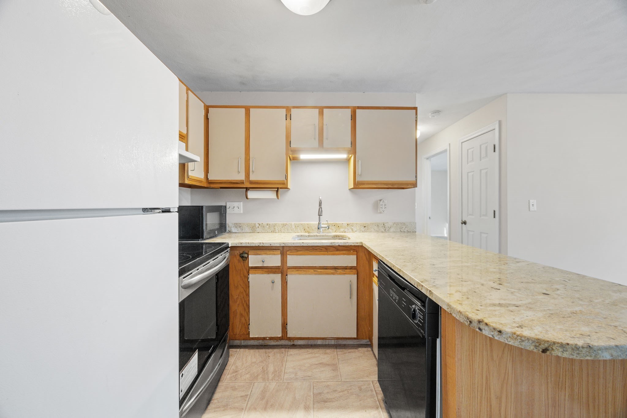 212 Fisher St Unit B7, North Attleboro, MA 02760 - Image 15