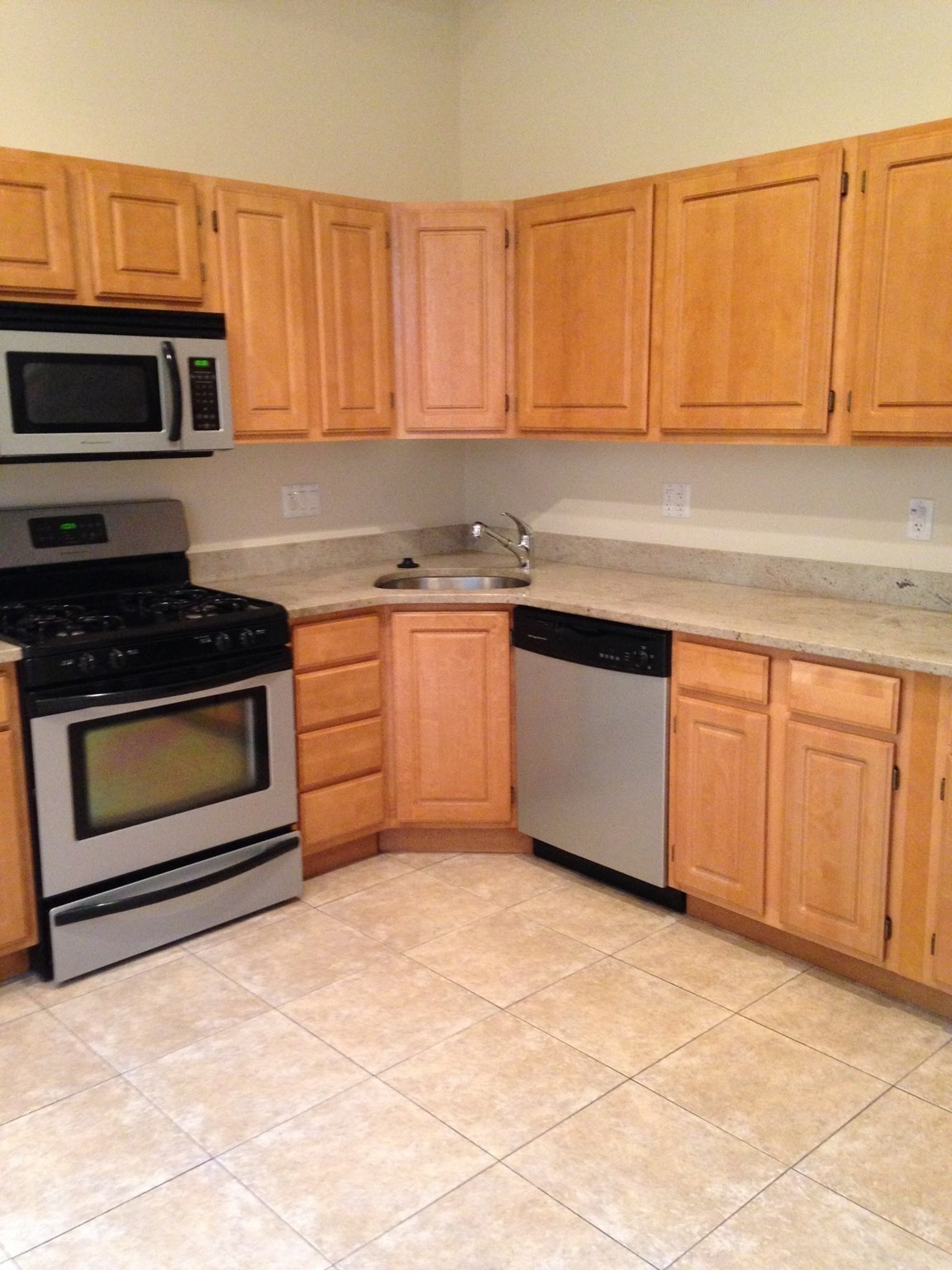 30 Millmont St Unit 2, Fort Hill, Boston, MA 02119 - Image 2