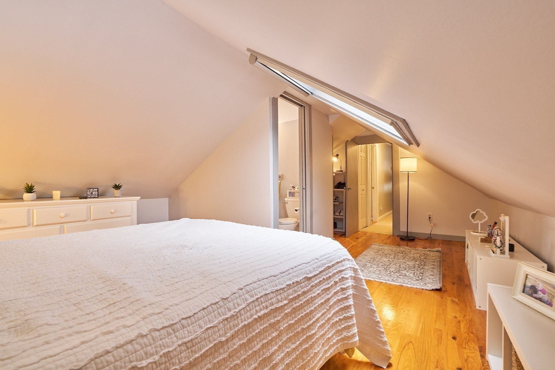 53 East Center Street, Northampton, MA 01053 - Image 32