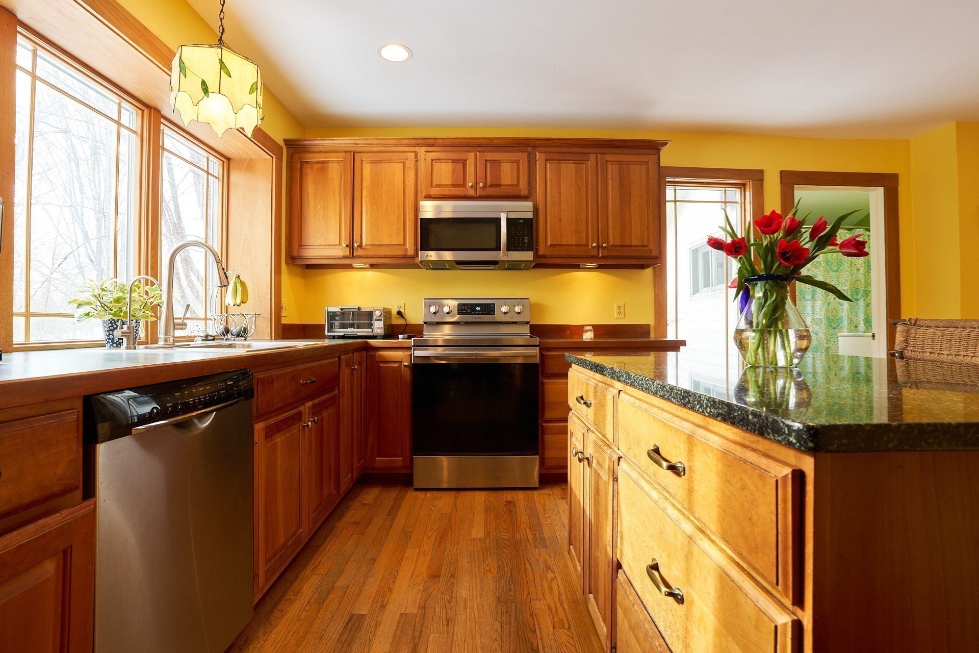 53 East Center Street, Northampton, MA 01053 - Image 9