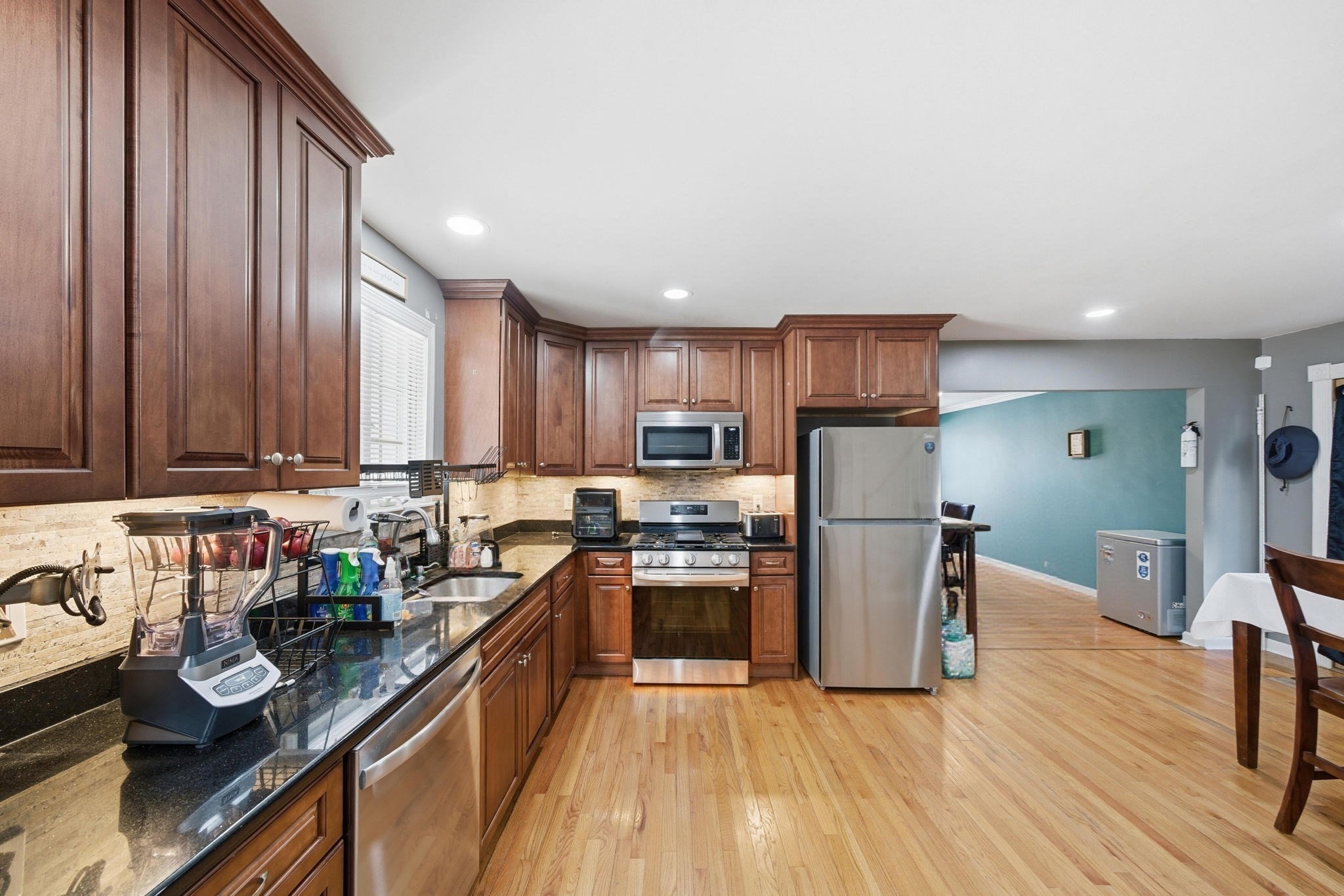 46 Lilac Ave, Somerset, MA 02726 - Image 4