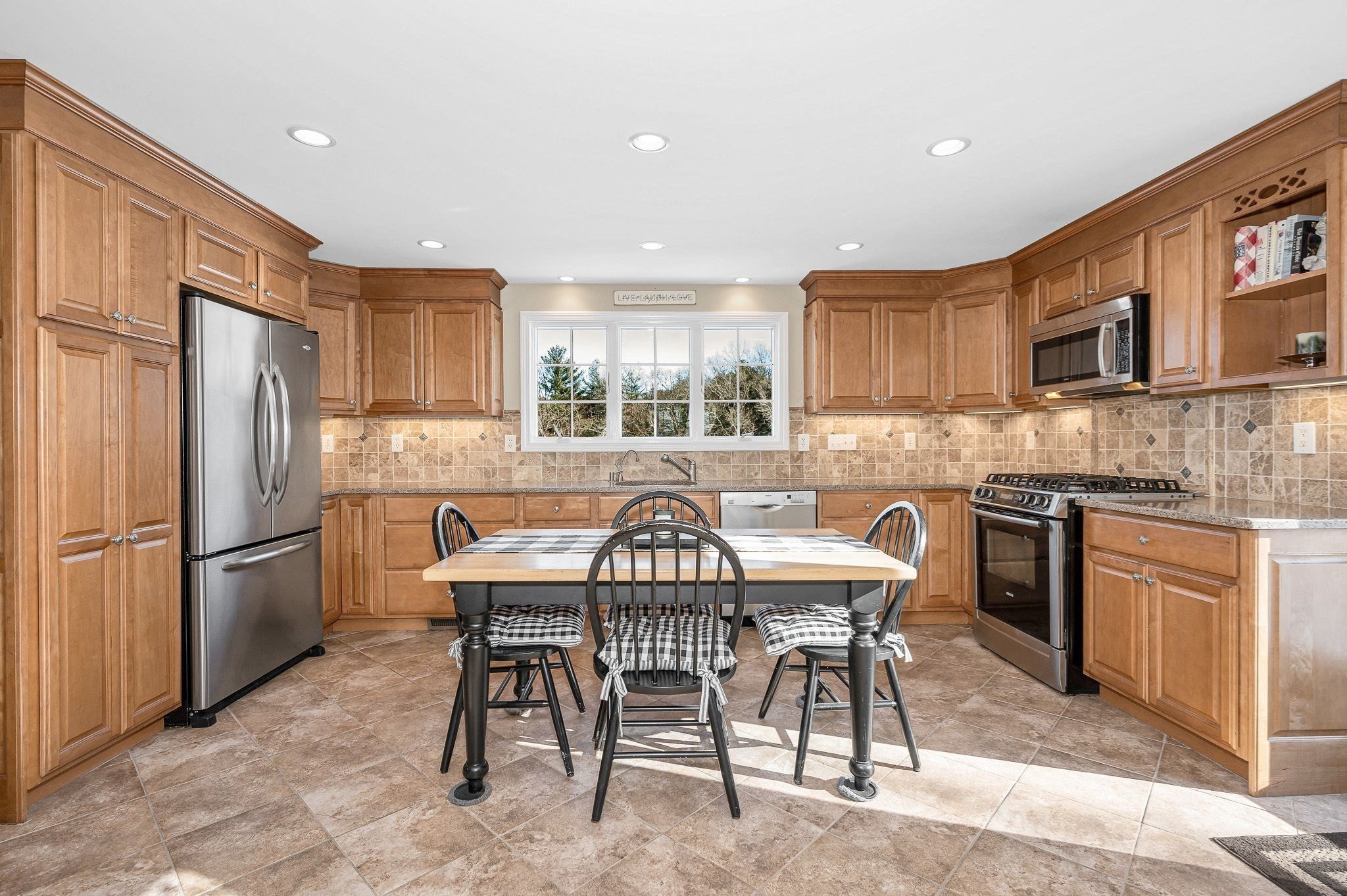 15 Roberts Street, Chelmsford, MA 01824 - Image 8