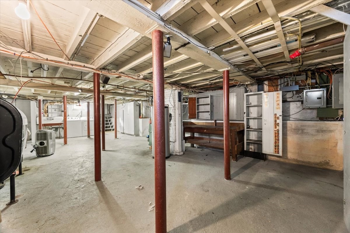 93 Linwood St, Brockton, MA 02301 - Image 34