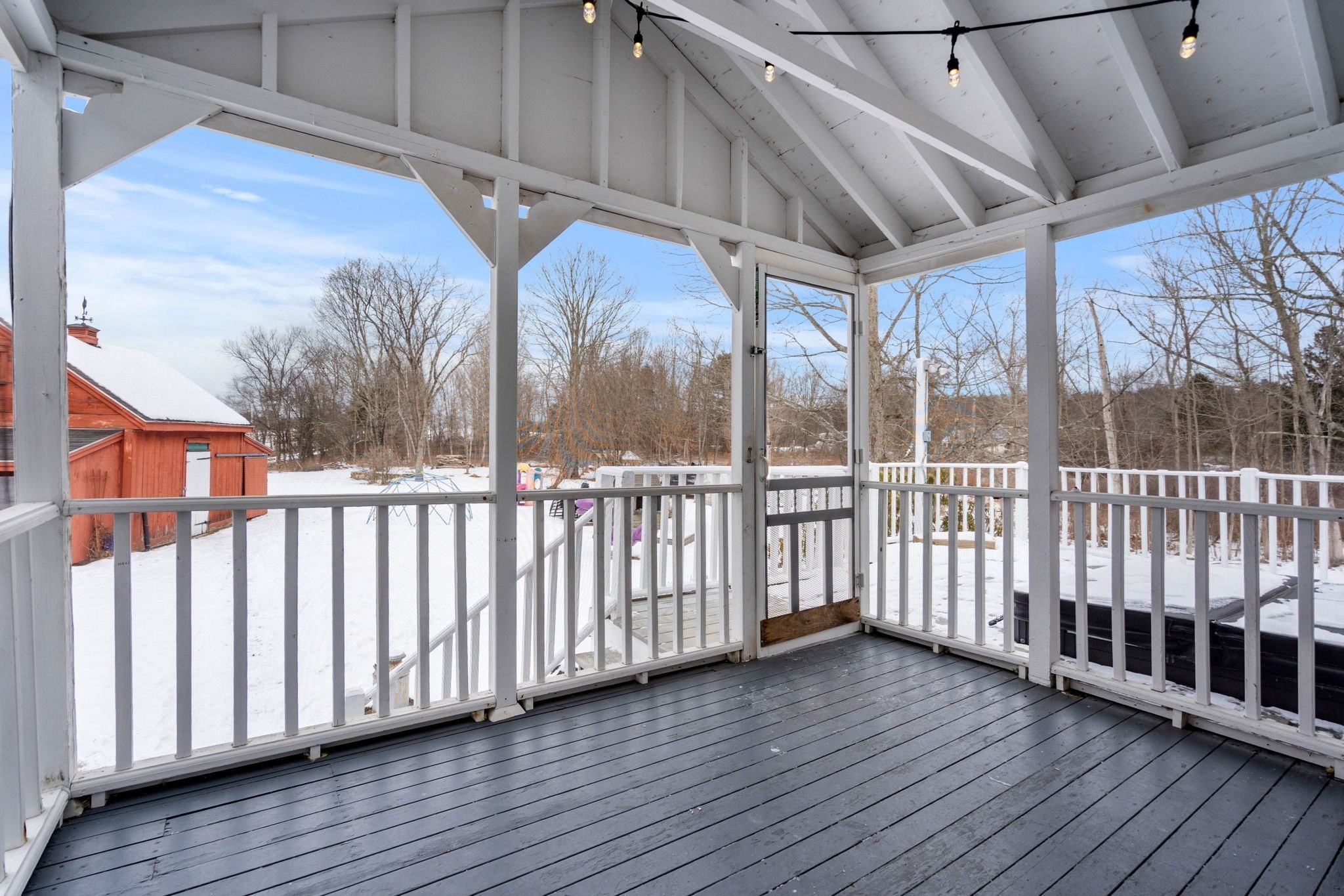 4 Thorndike St, Dunstable, MA 01827 - Image 3