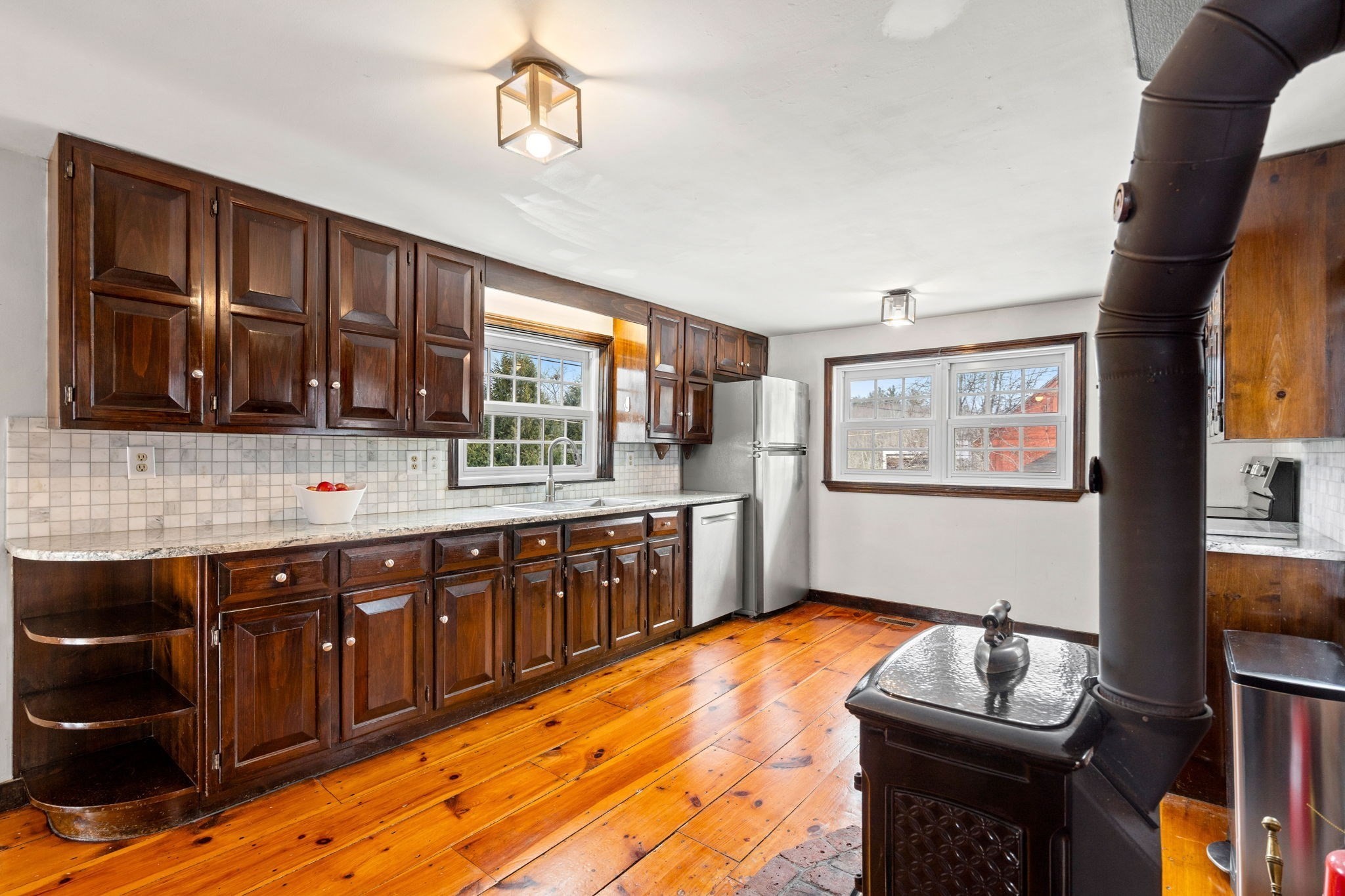 4 Thorndike St, Dunstable, MA 01827 - Image 10