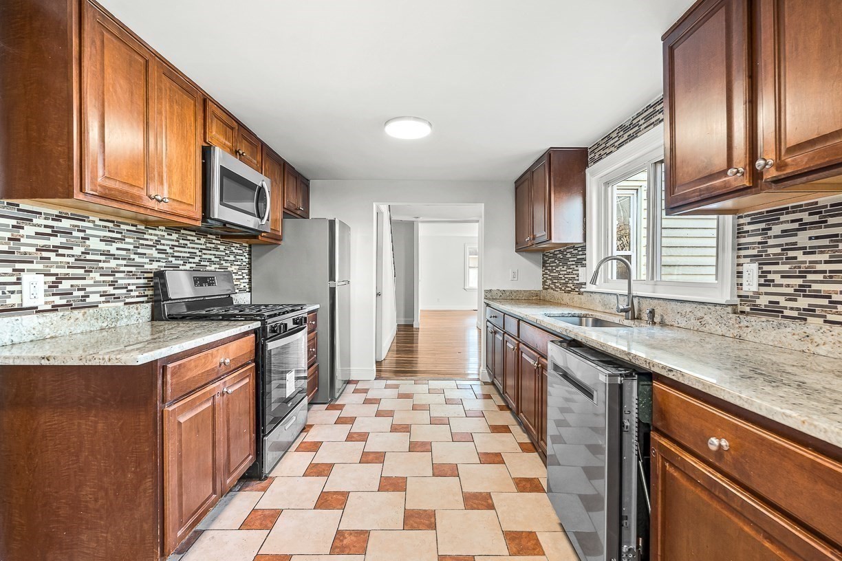 14 Garfield Avenue, Woburn, MA 01801 - Image 20