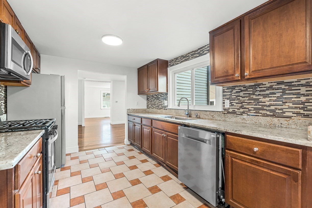 14 Garfield Avenue, Woburn, MA 01801 - Image 21