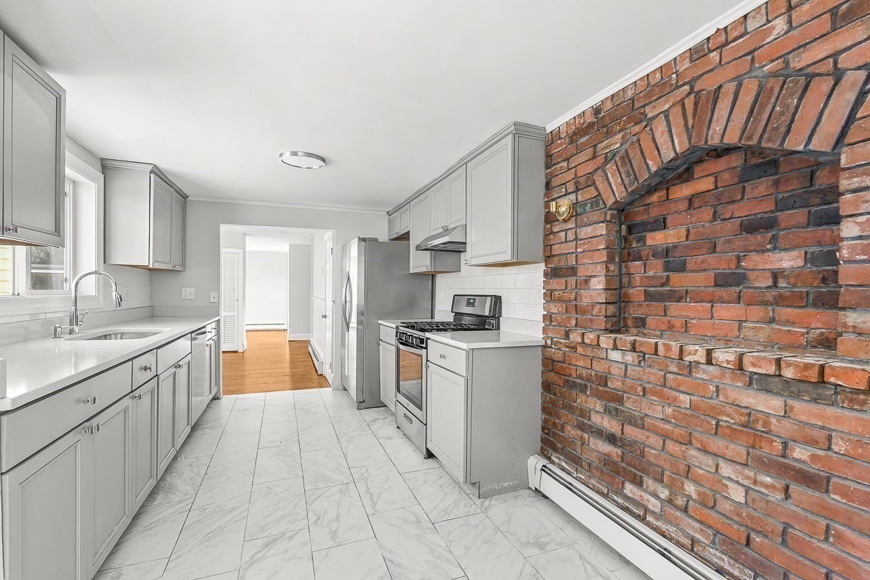 14 Garfield Avenue, Woburn, MA 01801 - Image 8